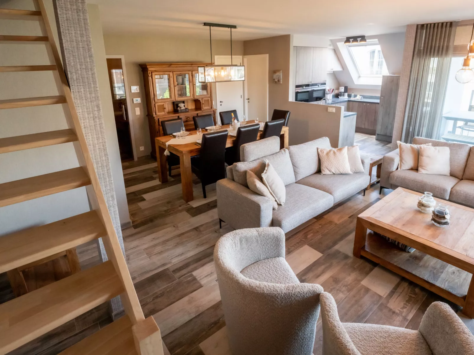 Rochusview.be with parking and terrace-Binnen