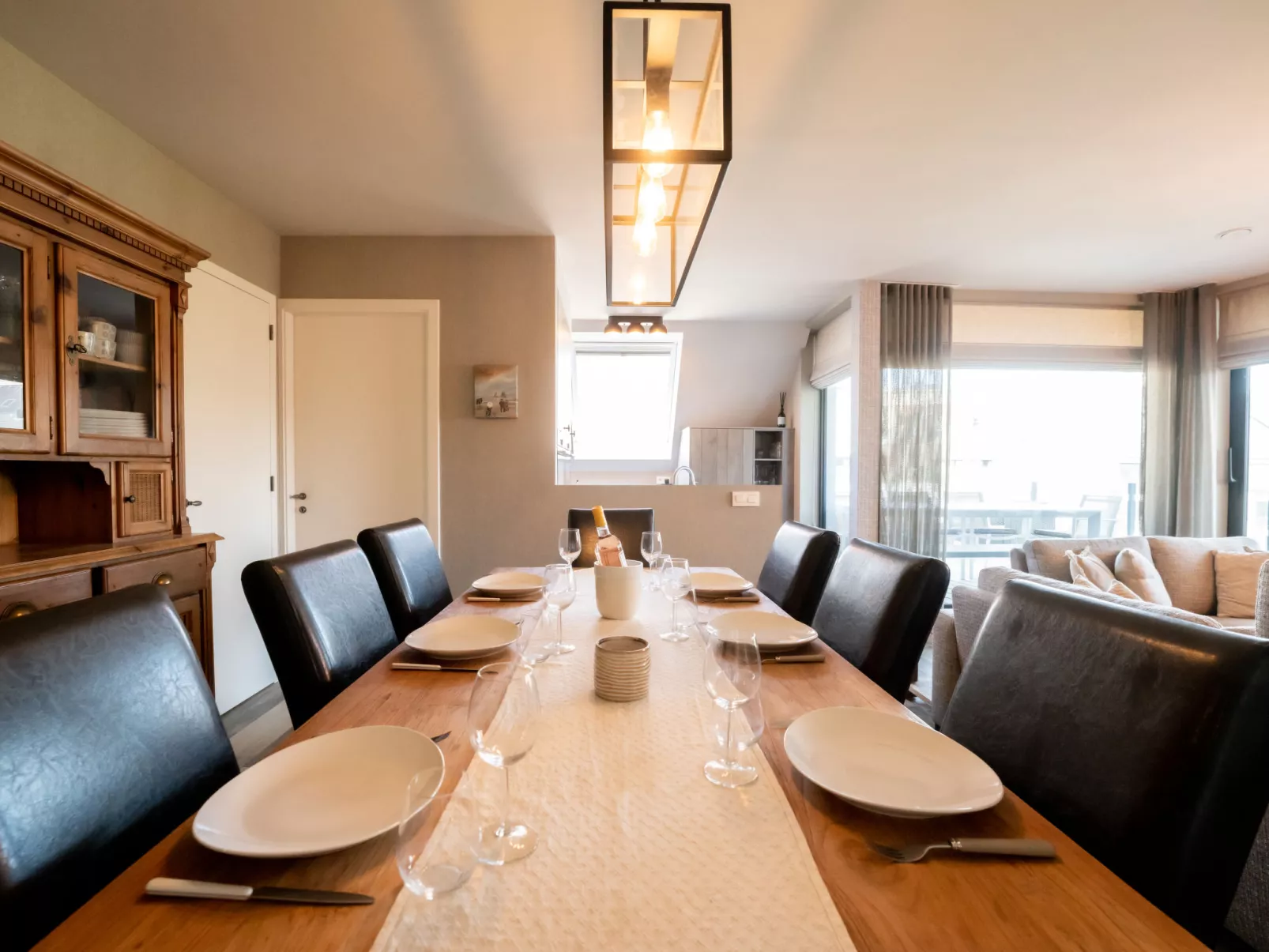 Rochusview.be with parking and terrace-Binnen