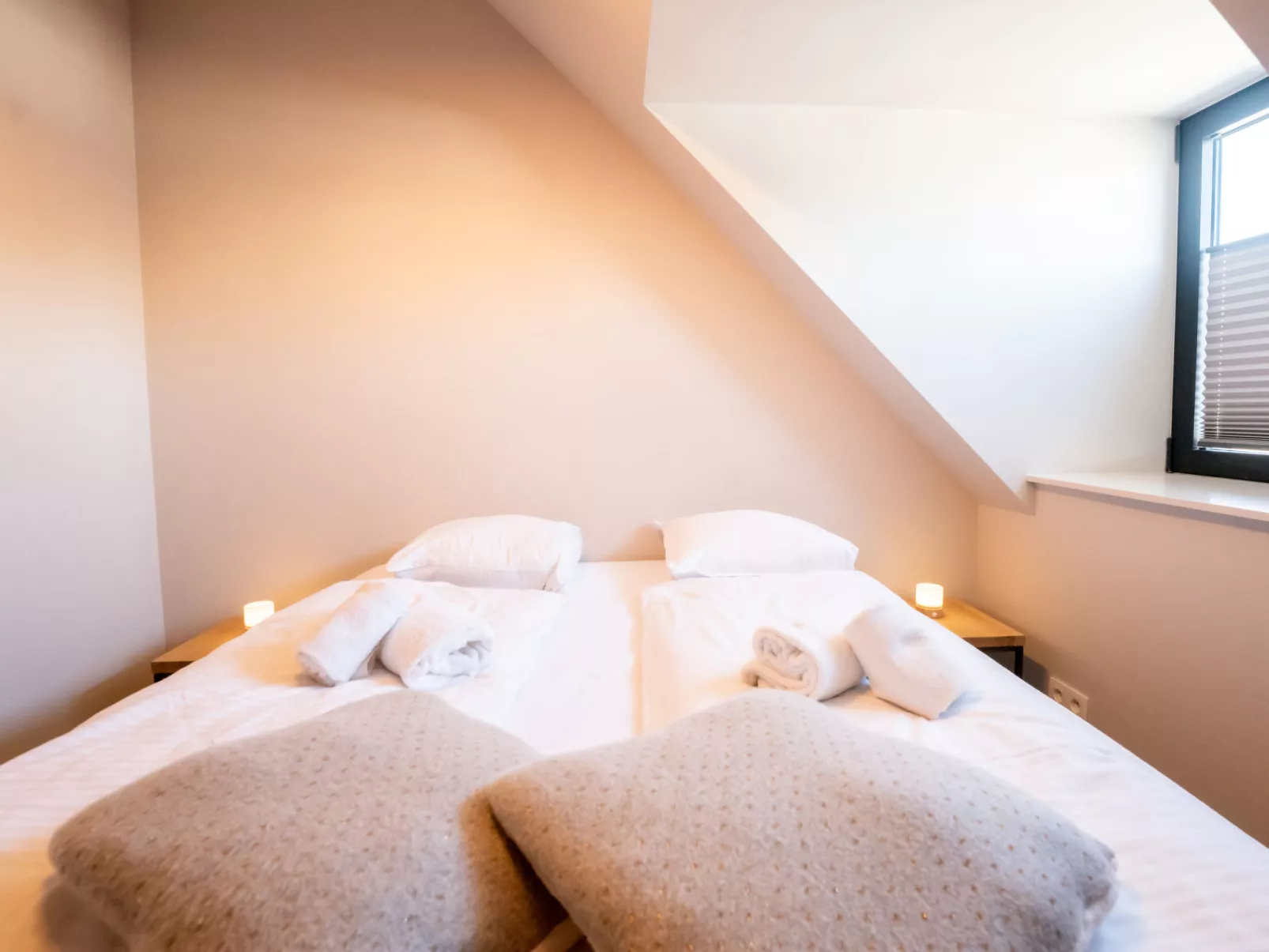 Rochusview.be with parking and terrace-Binnen