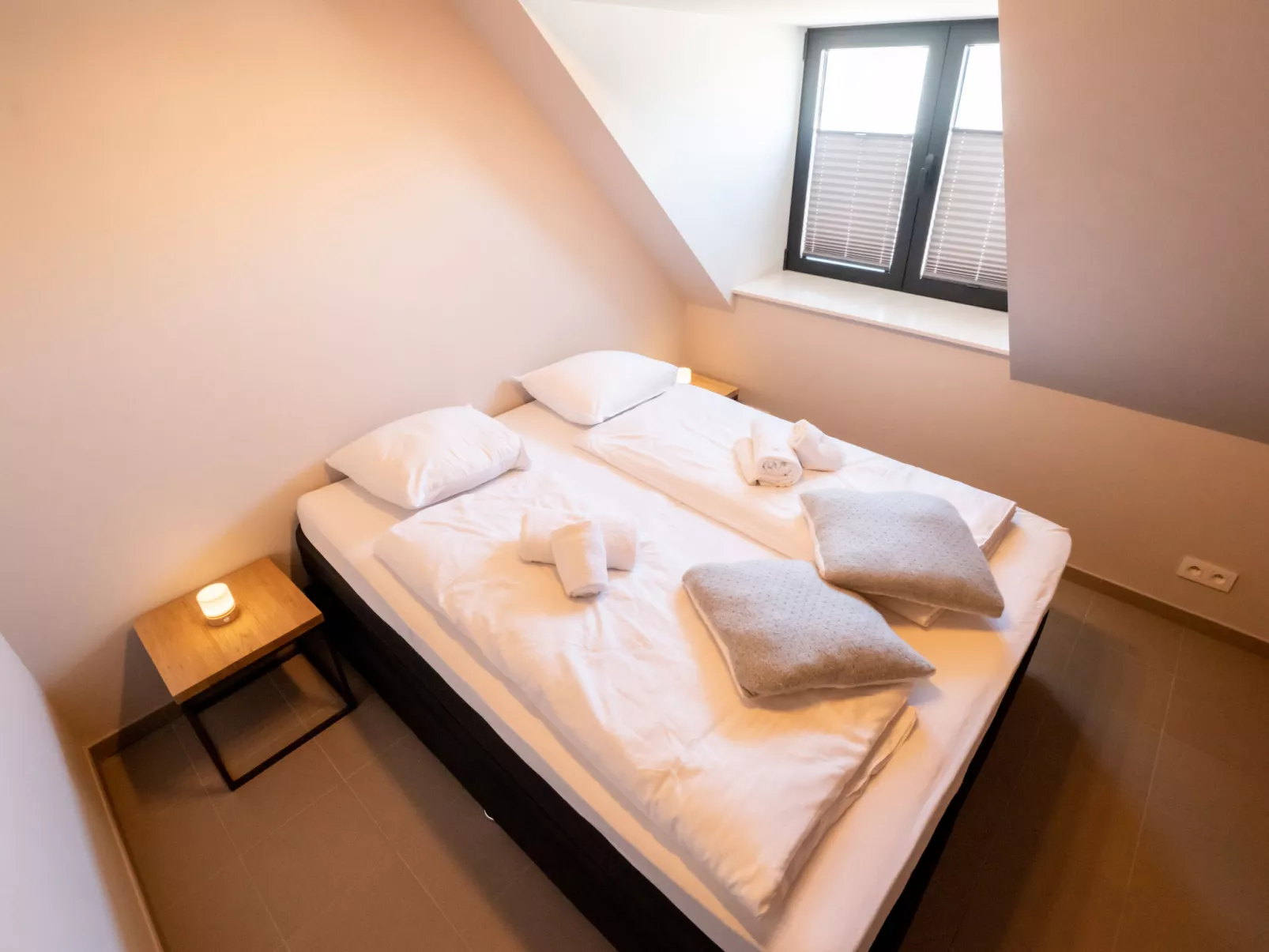 Rochusview.be with parking and terrace-Binnen