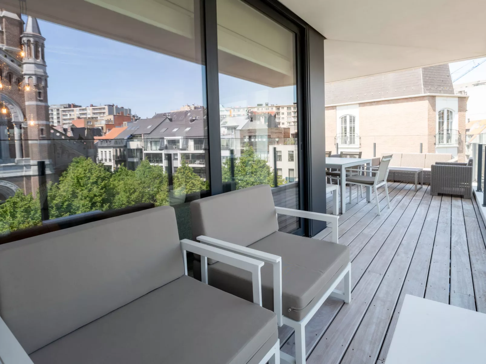 Rochusview.be with parking and terrace-Buiten