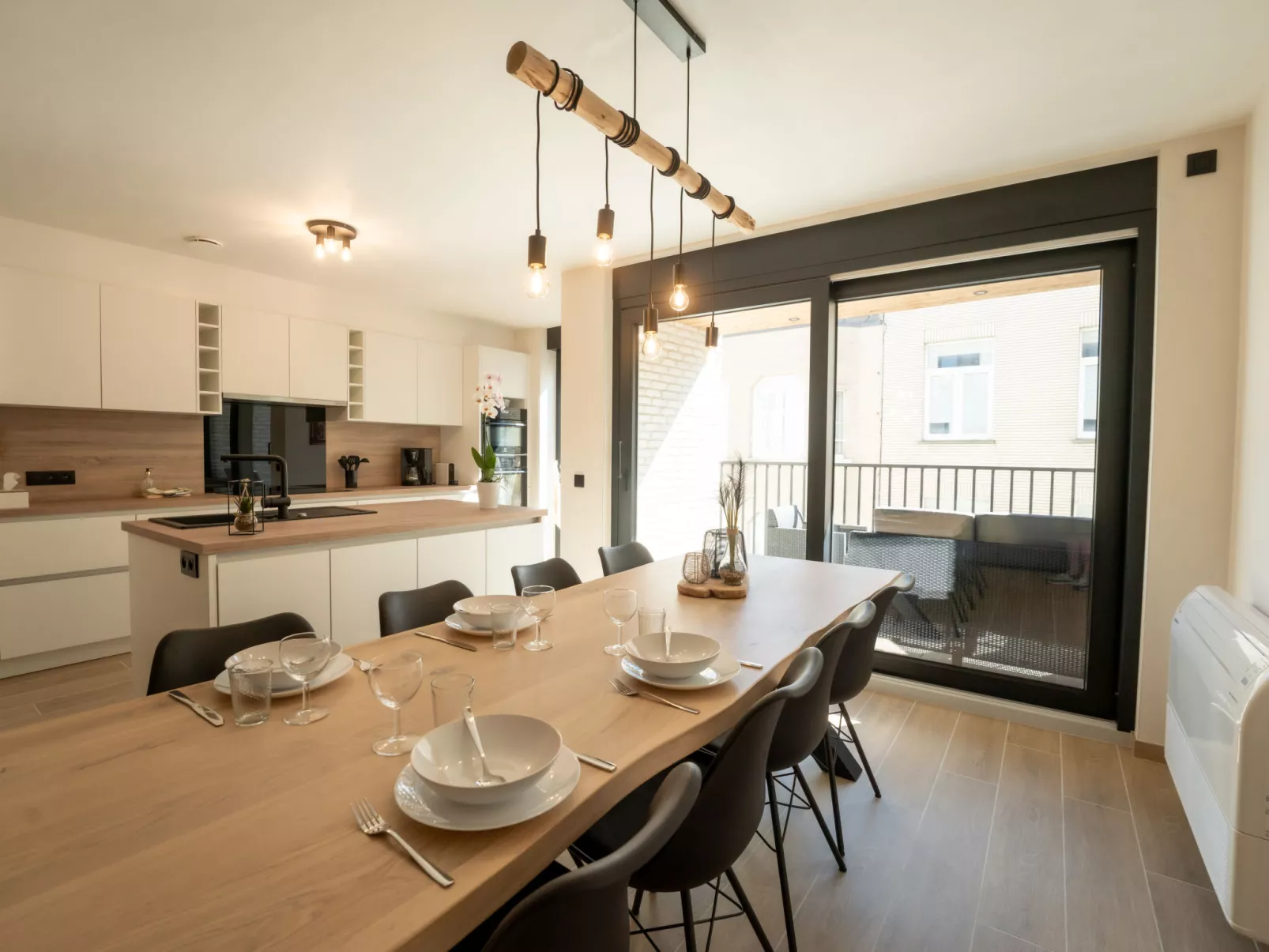 Centrally located "Toi & Moi"-Binnen