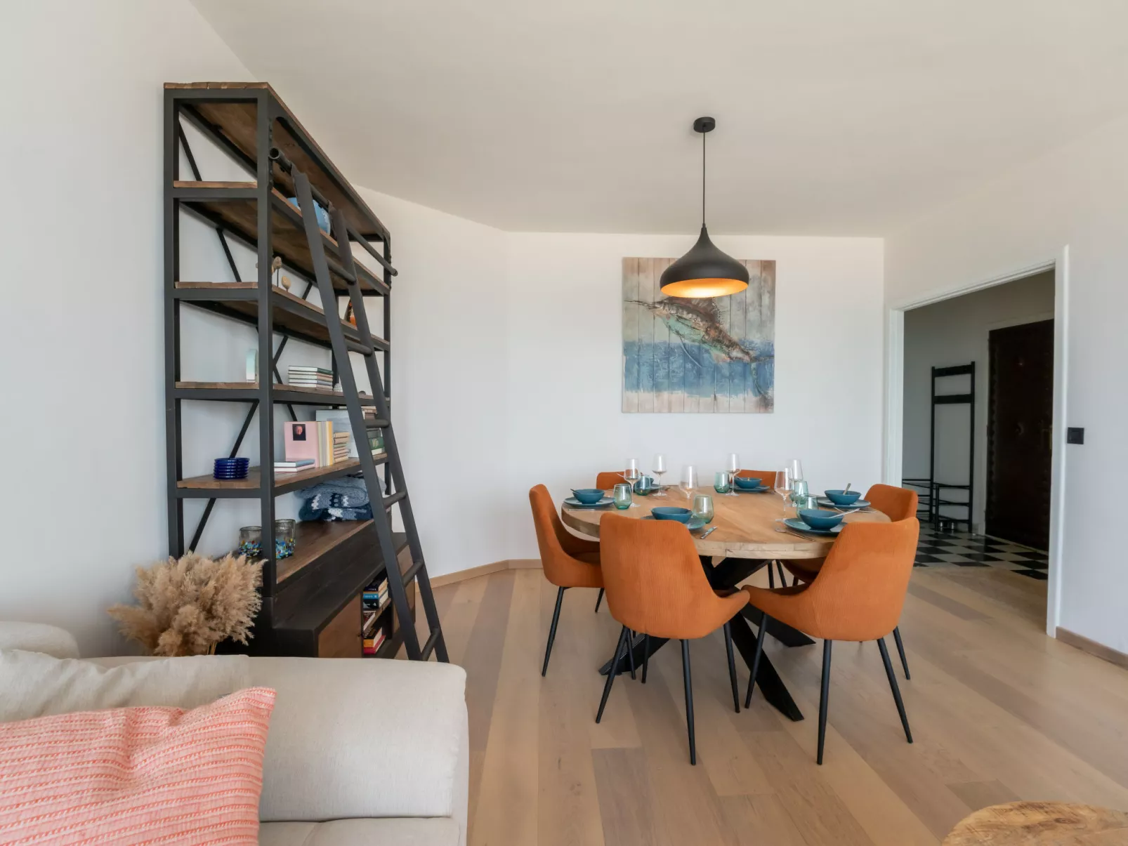 Escape with sea view-Binnen