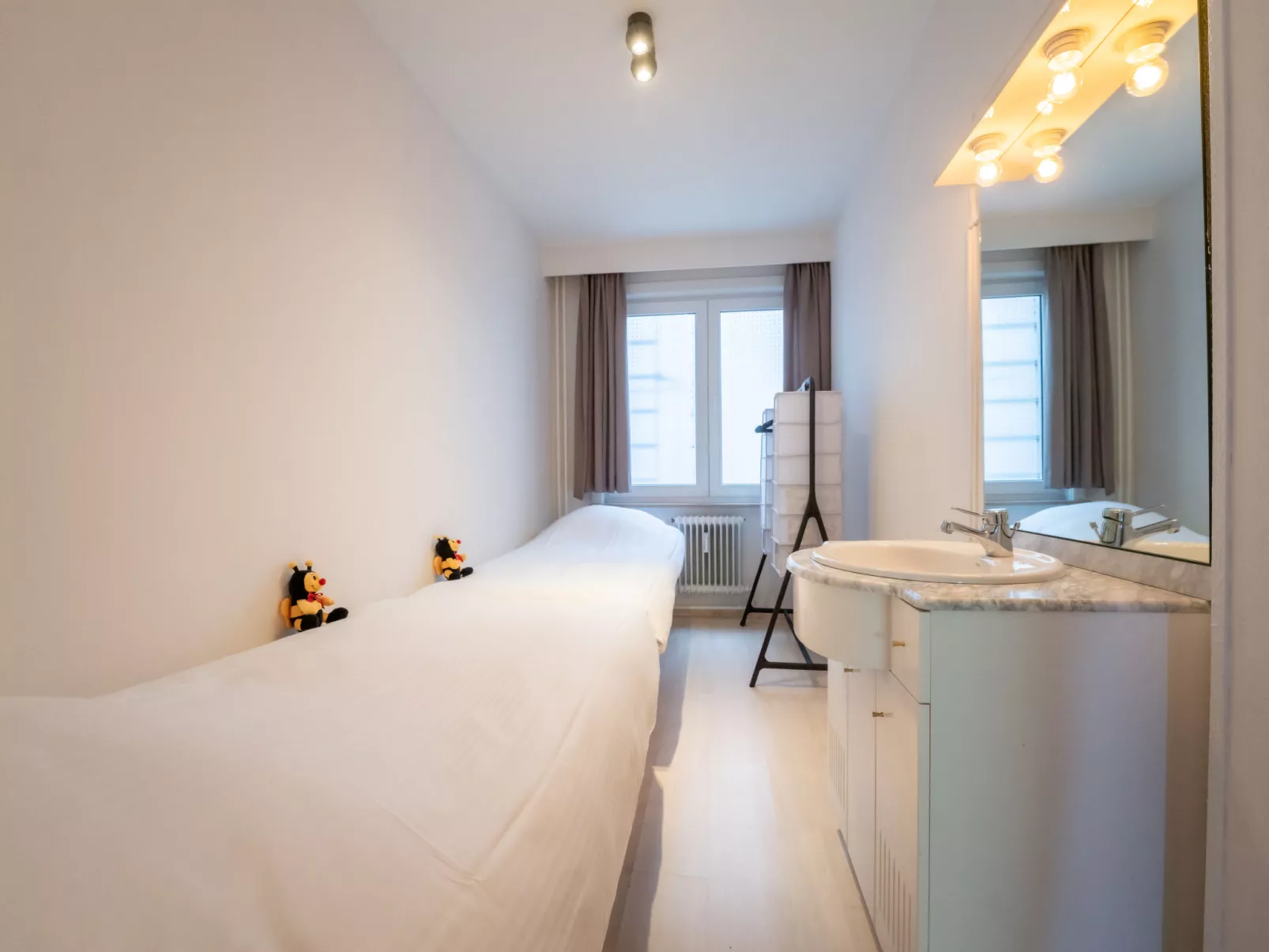 Escape with sea view-Binnen