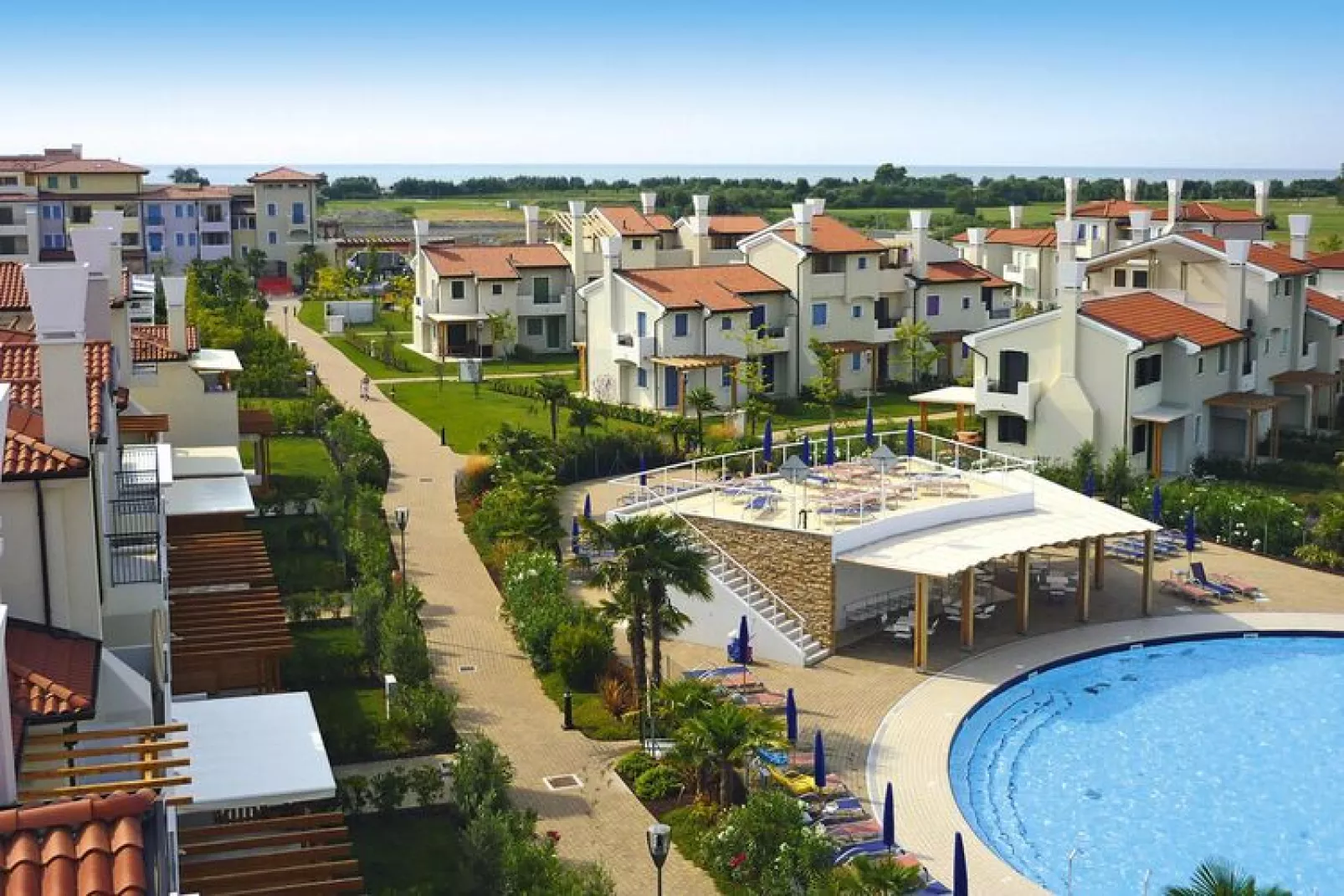 Holiday resort Villaggio A Mare Lido Altanea - trilo App 3 vani Typ IR 70 qm-Zwembad