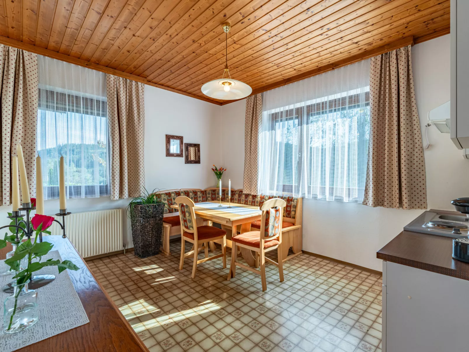 Wohnung Nr. 1 oder 2-Binnen