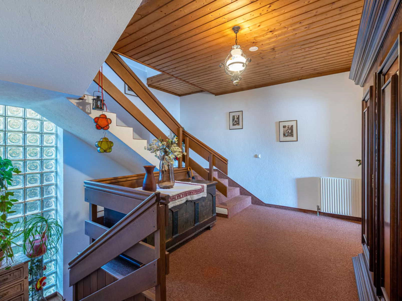 Wohnung Nr. 1 oder 2-Binnen