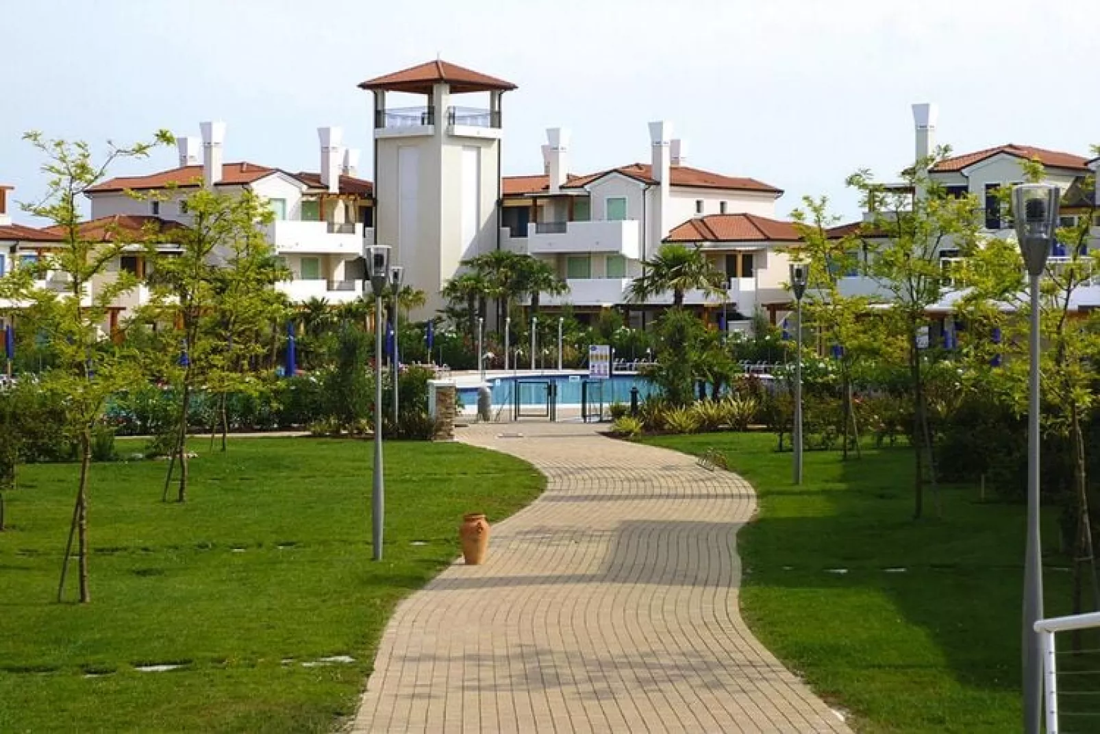 Holiday resort Villaggio A Mare Lido Altanea - Bungalow quadrilocale Typ N 100 qm-Buitenkant zomer
