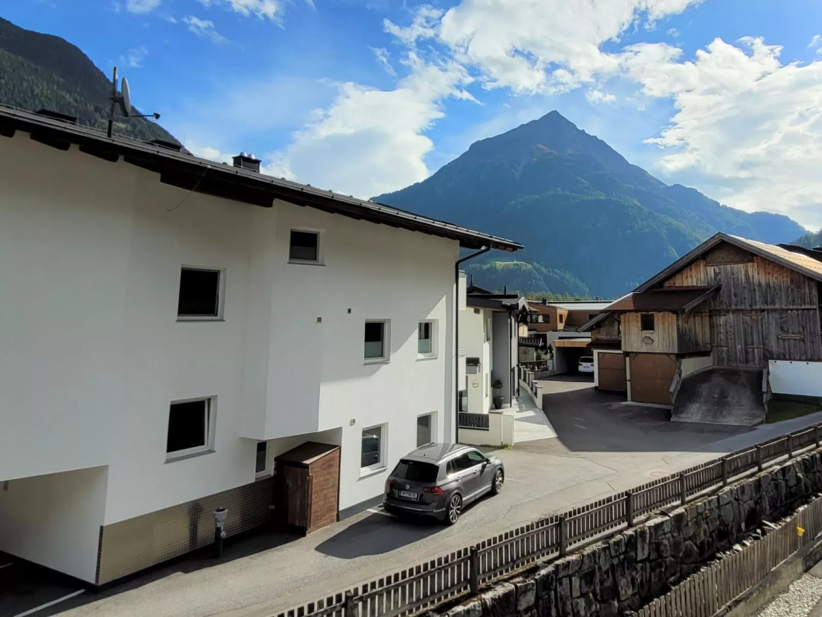 S`Groasse am Hannesnhof-Buiten