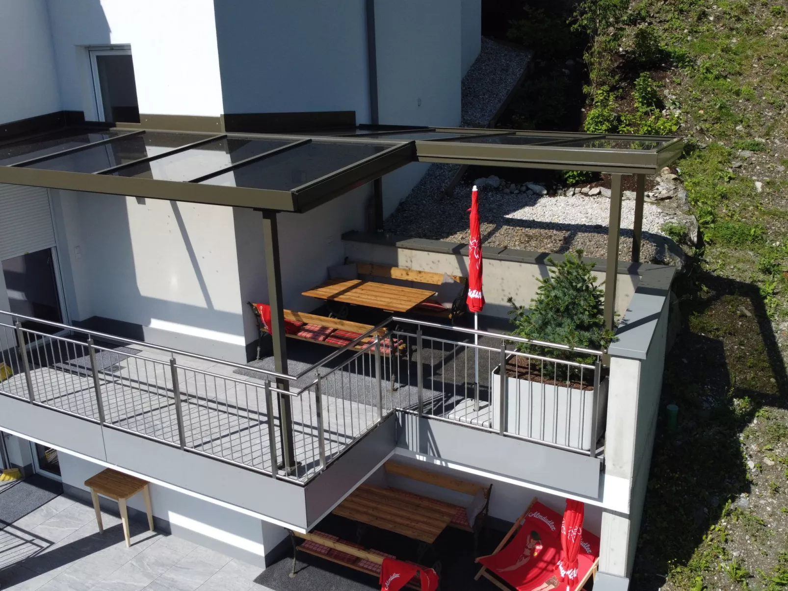 Montec Apart 2-Buiten