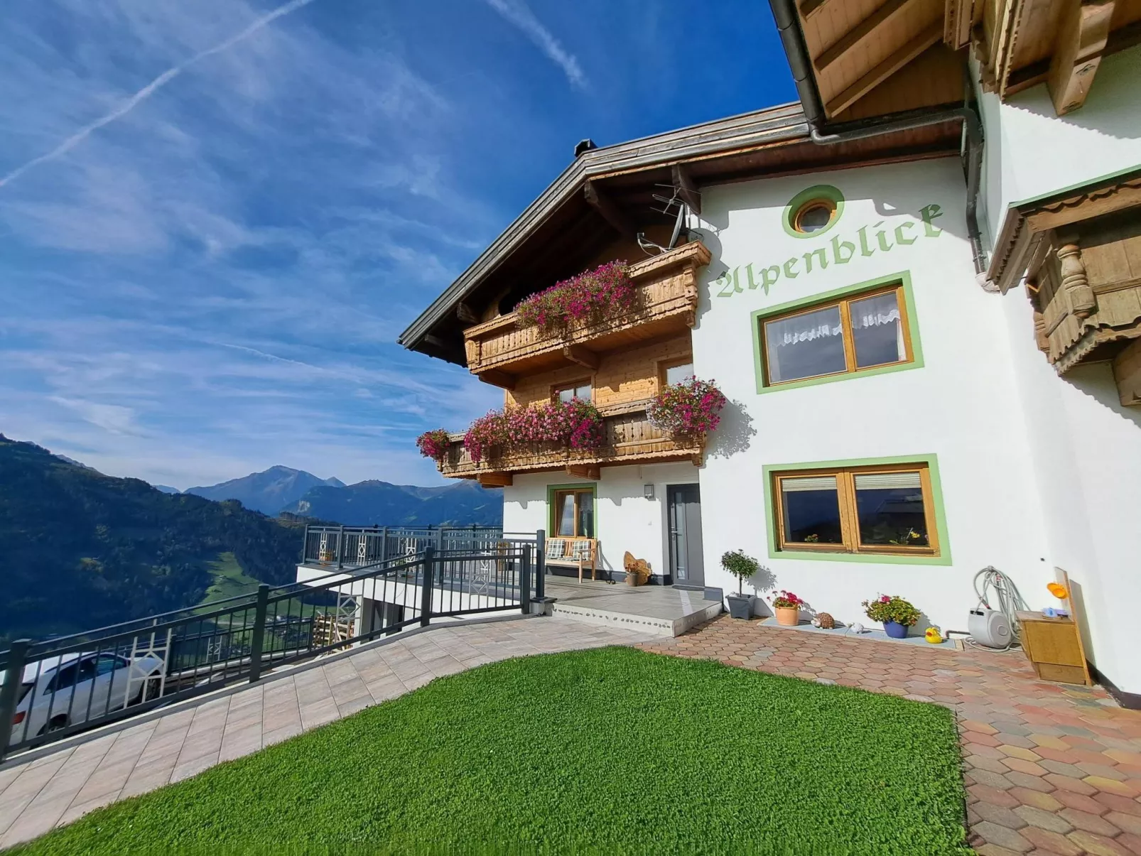 Alpenblick-Buiten