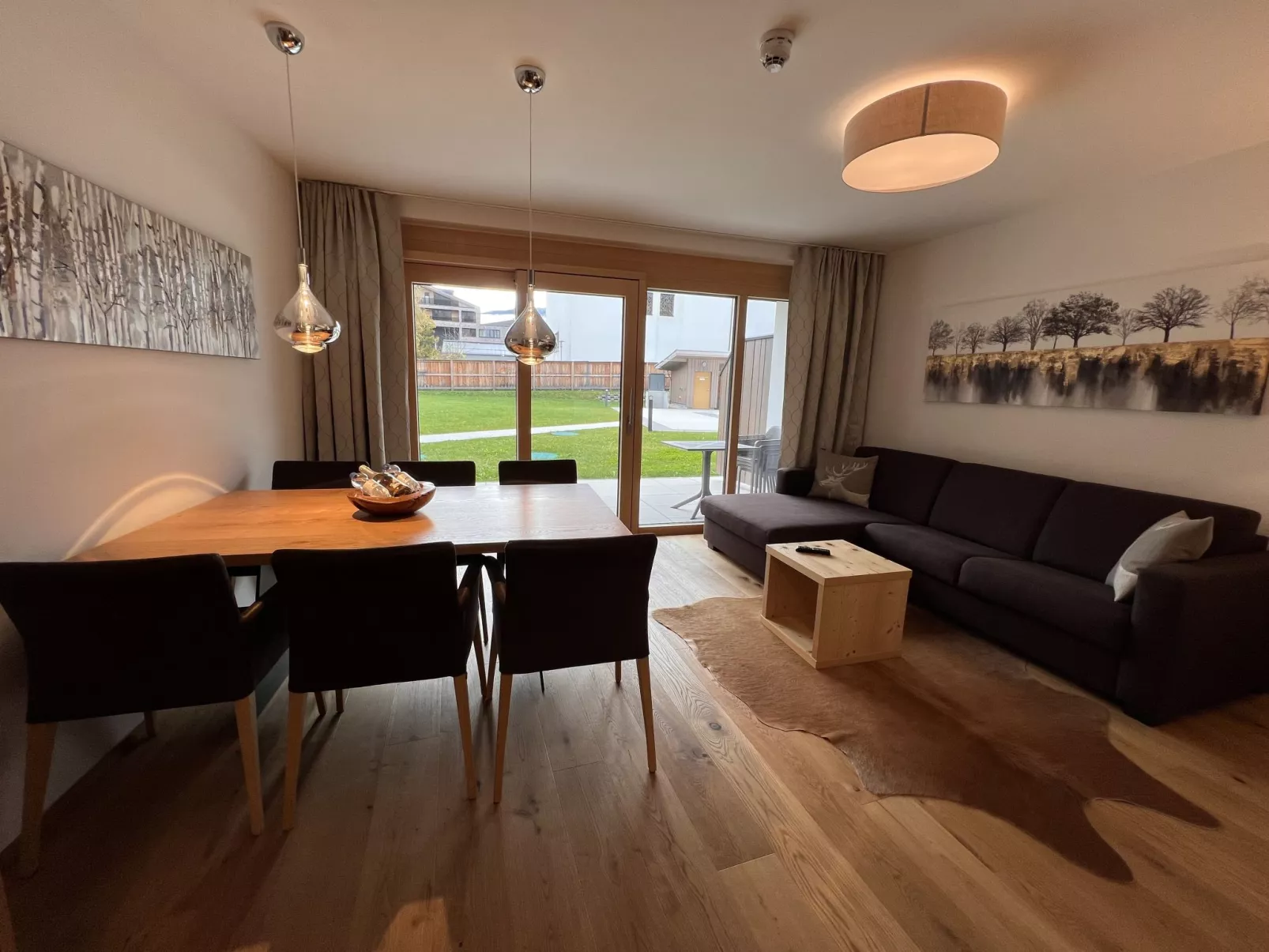 Lakeside Luxury Apartments-Binnen