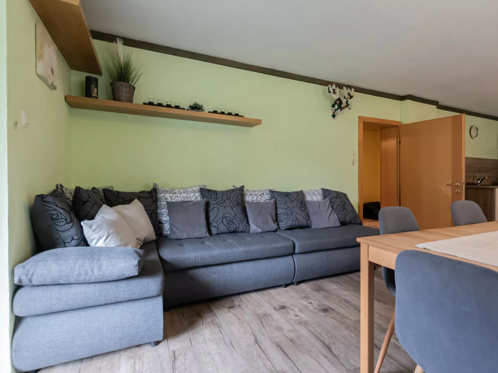 Charlotte/50604-002146-2020-Binnen