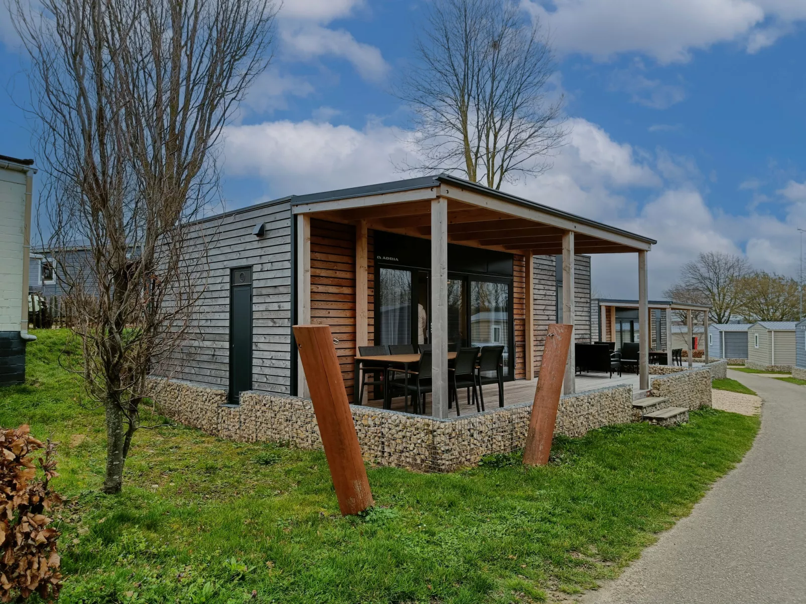 Grandeur Chalet-Buiten