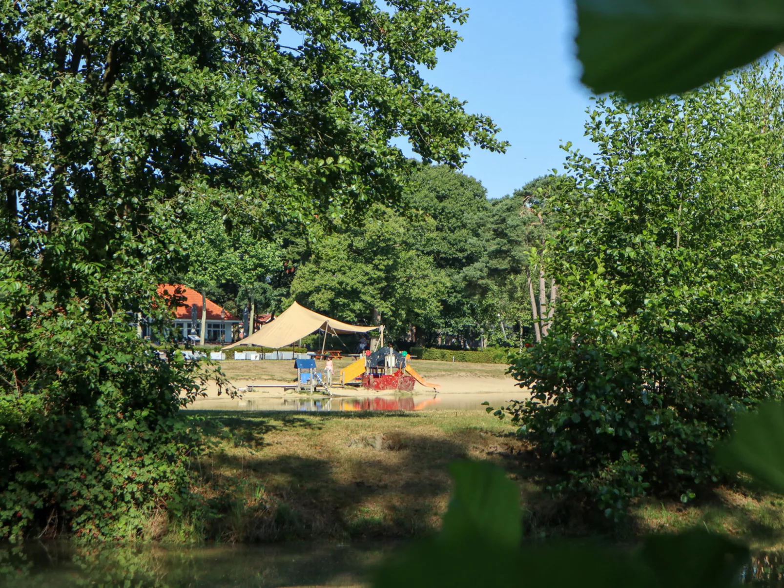 Lodgetent 4-Buiten