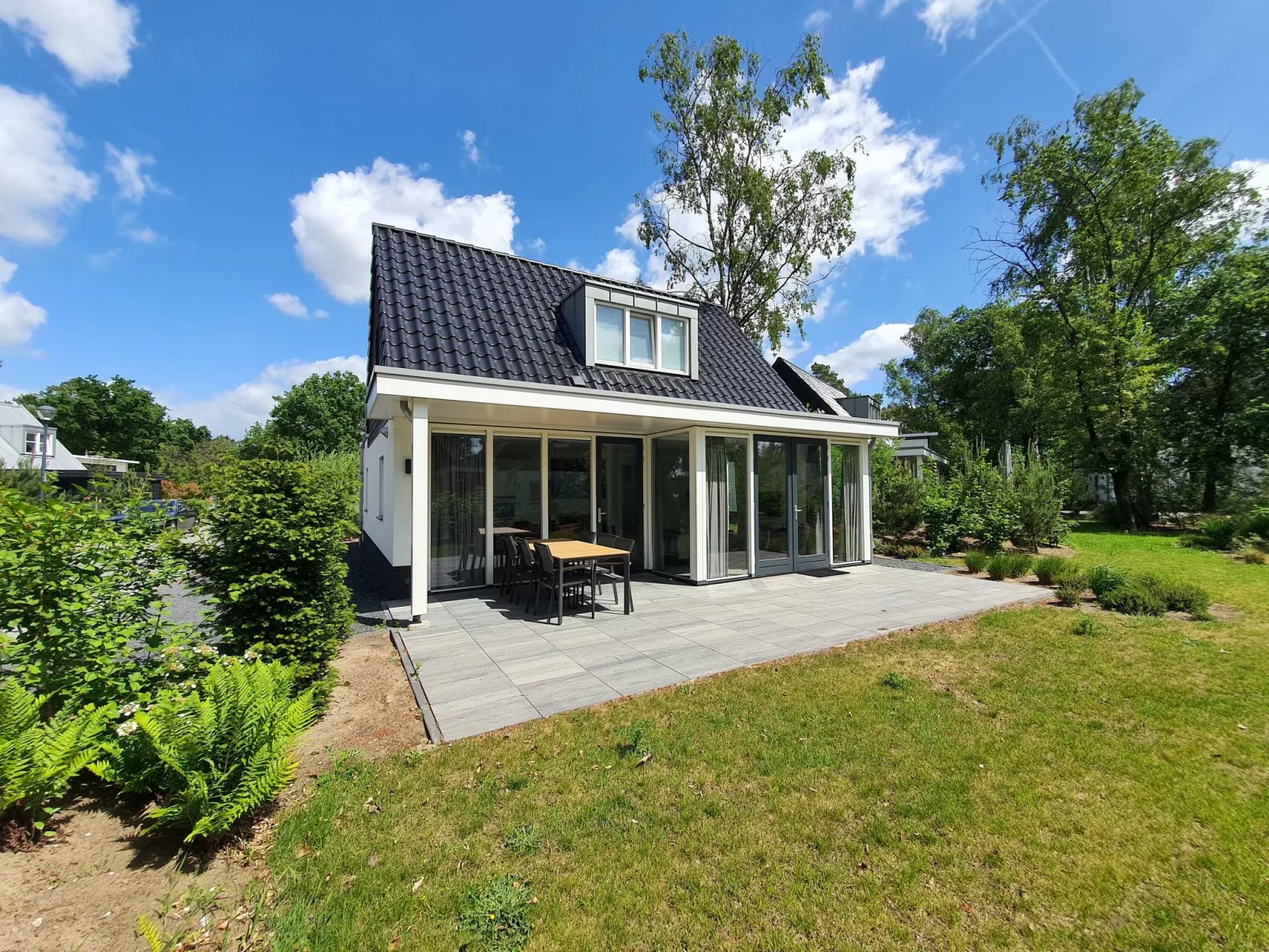 Strandvilla 6-Buiten