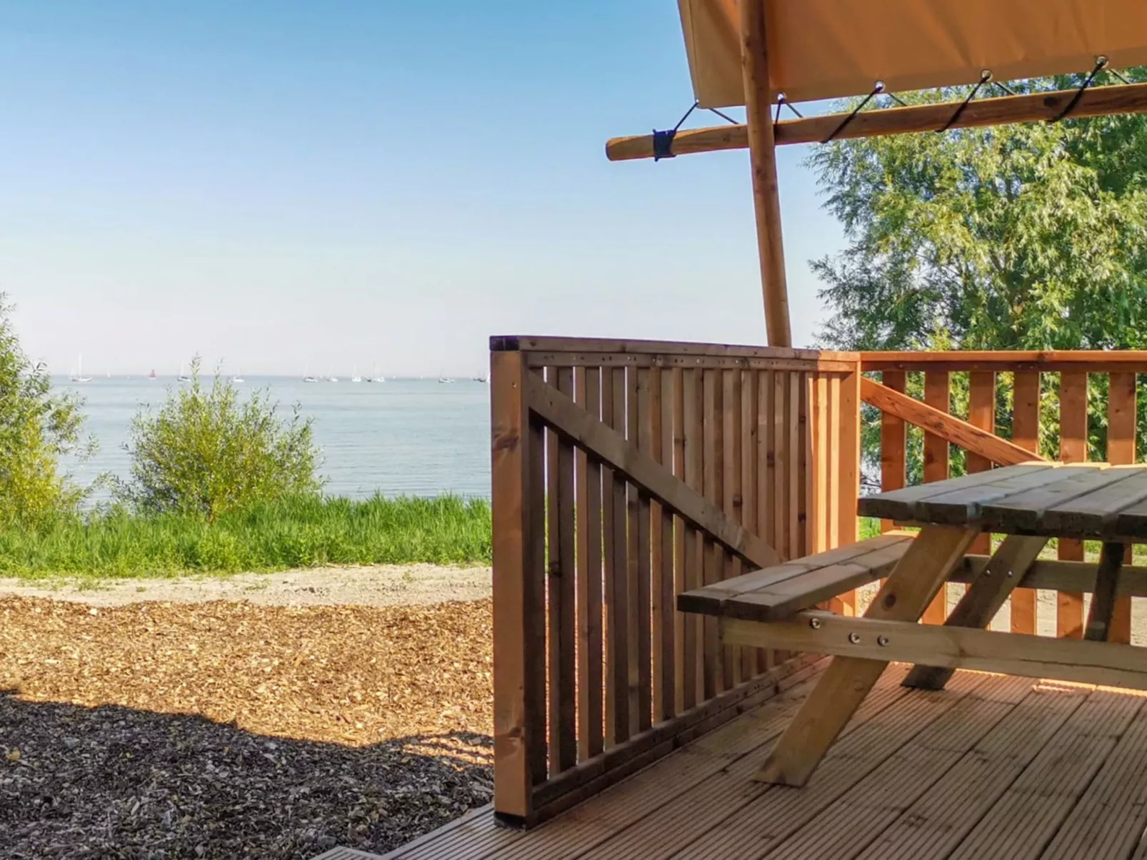 Lodgetent 2-Buiten