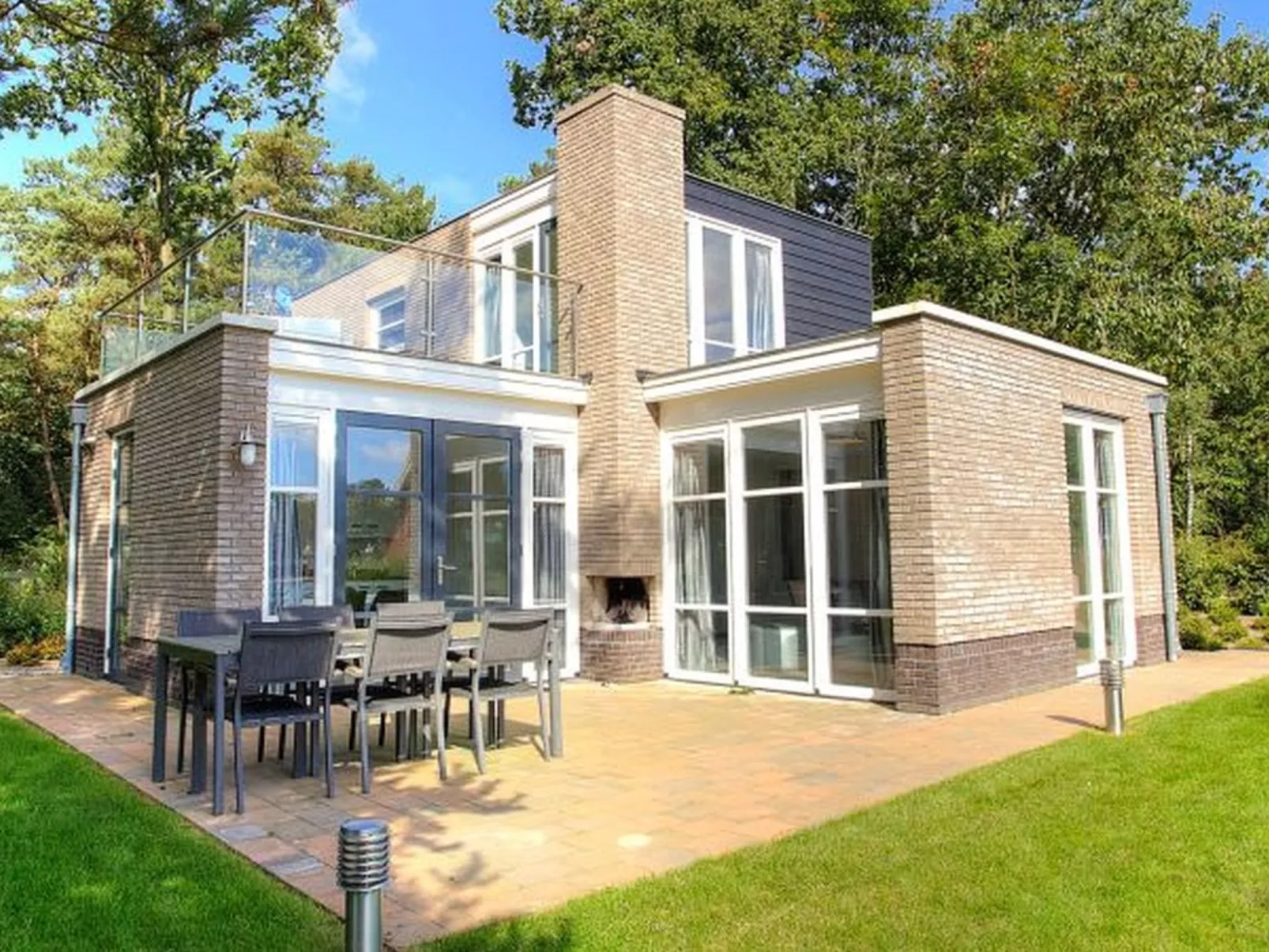 Beekvilla 6-Buiten