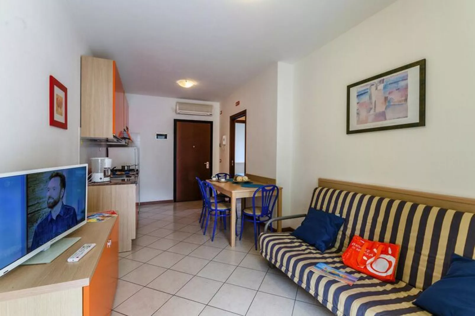 Residence Fenix, Bibione Spiaggia-Bilo-Woonkamer