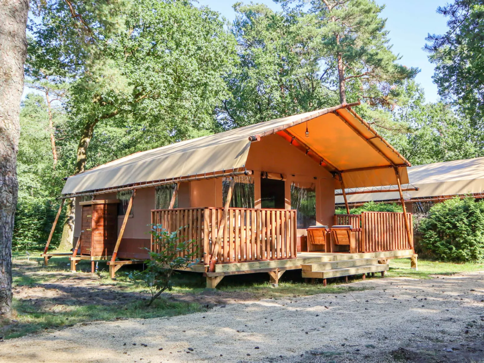 Lodgetent 5-Buiten