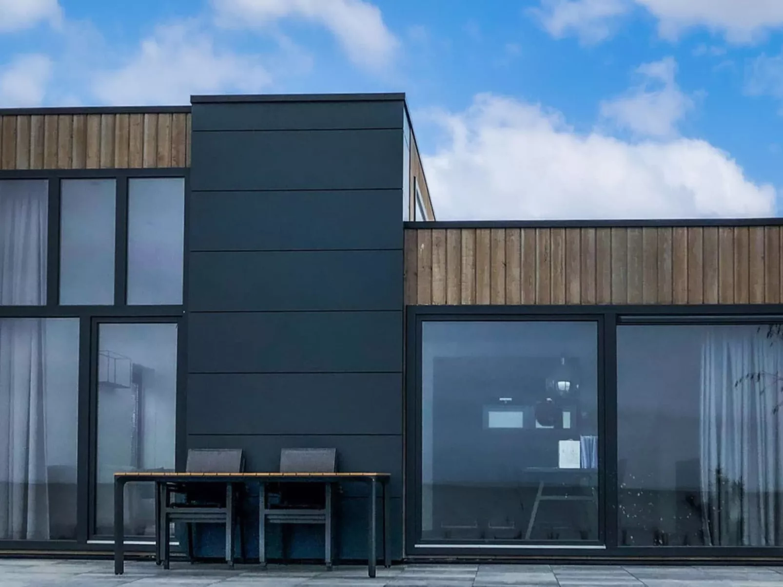 Cube Elite 6-Buiten