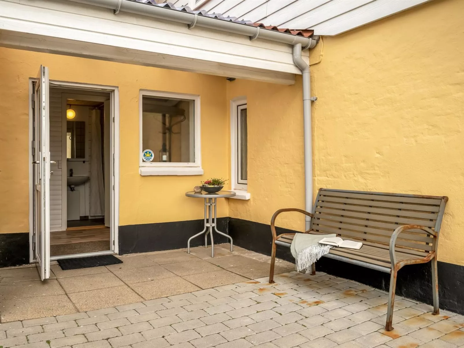 "Larentius" - 200m from the sea-Buiten
