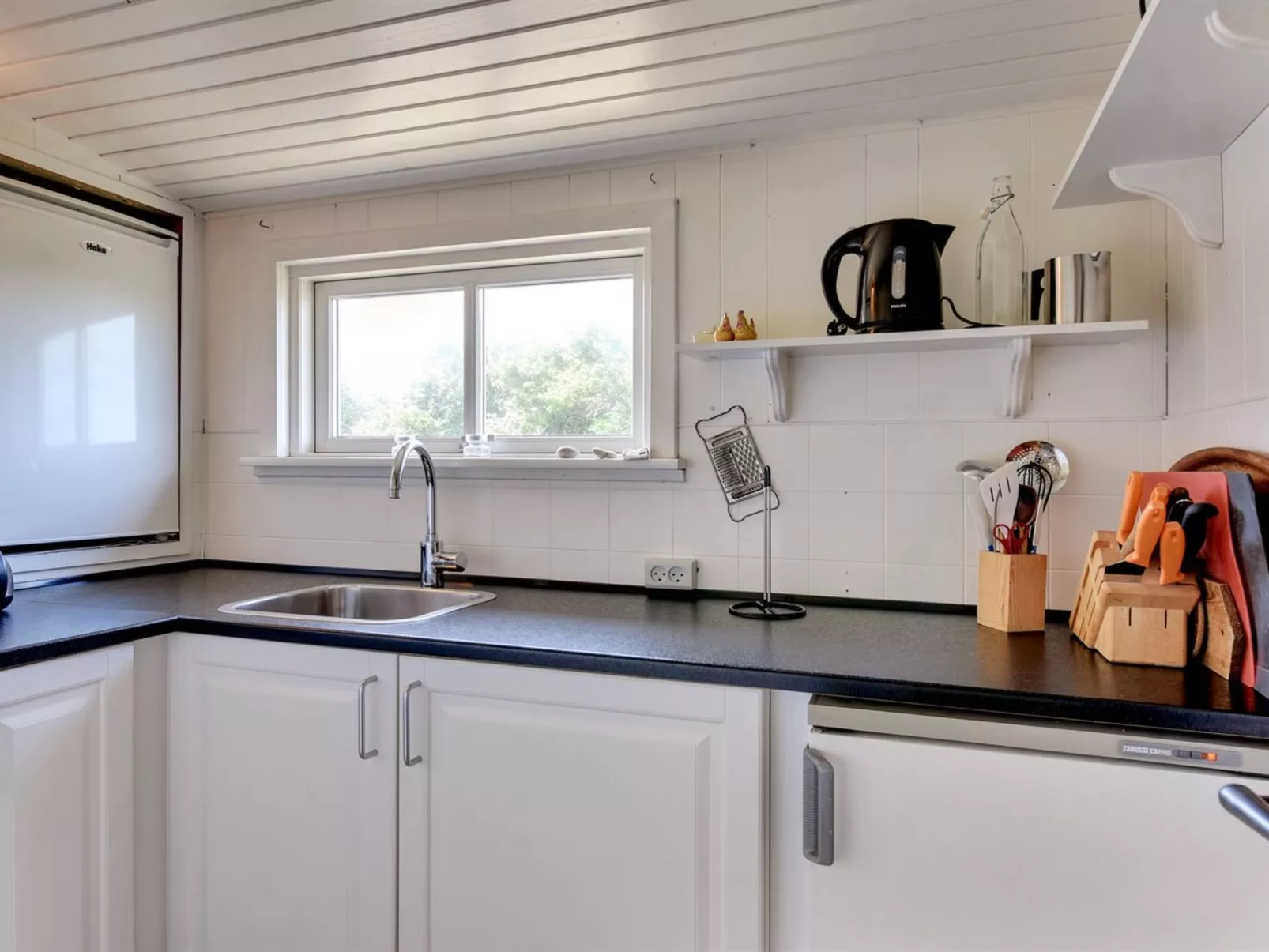 "Anik" - 100m from the sea-Binnen