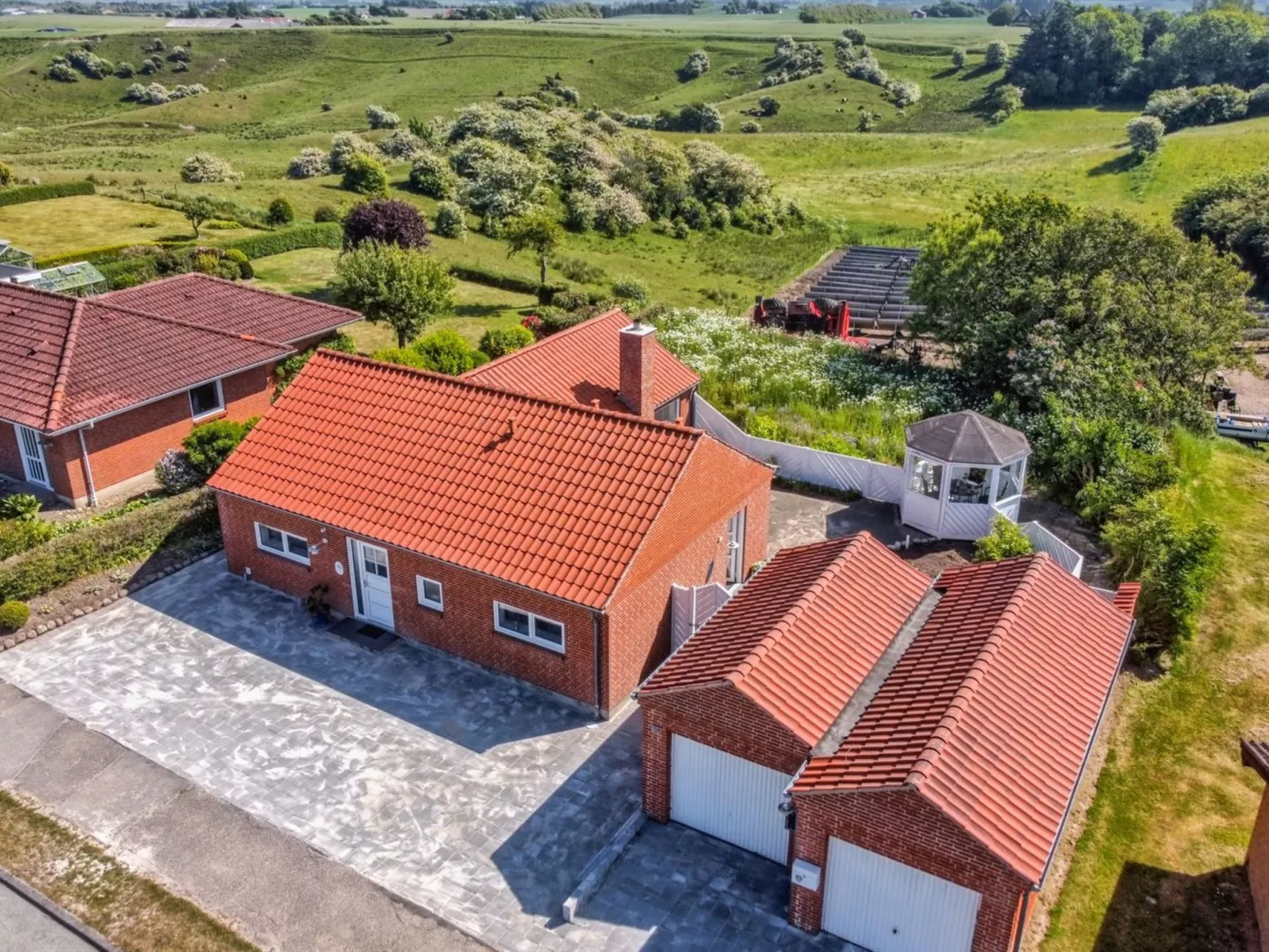 "Kiersten" - 5km from the sea-Buiten