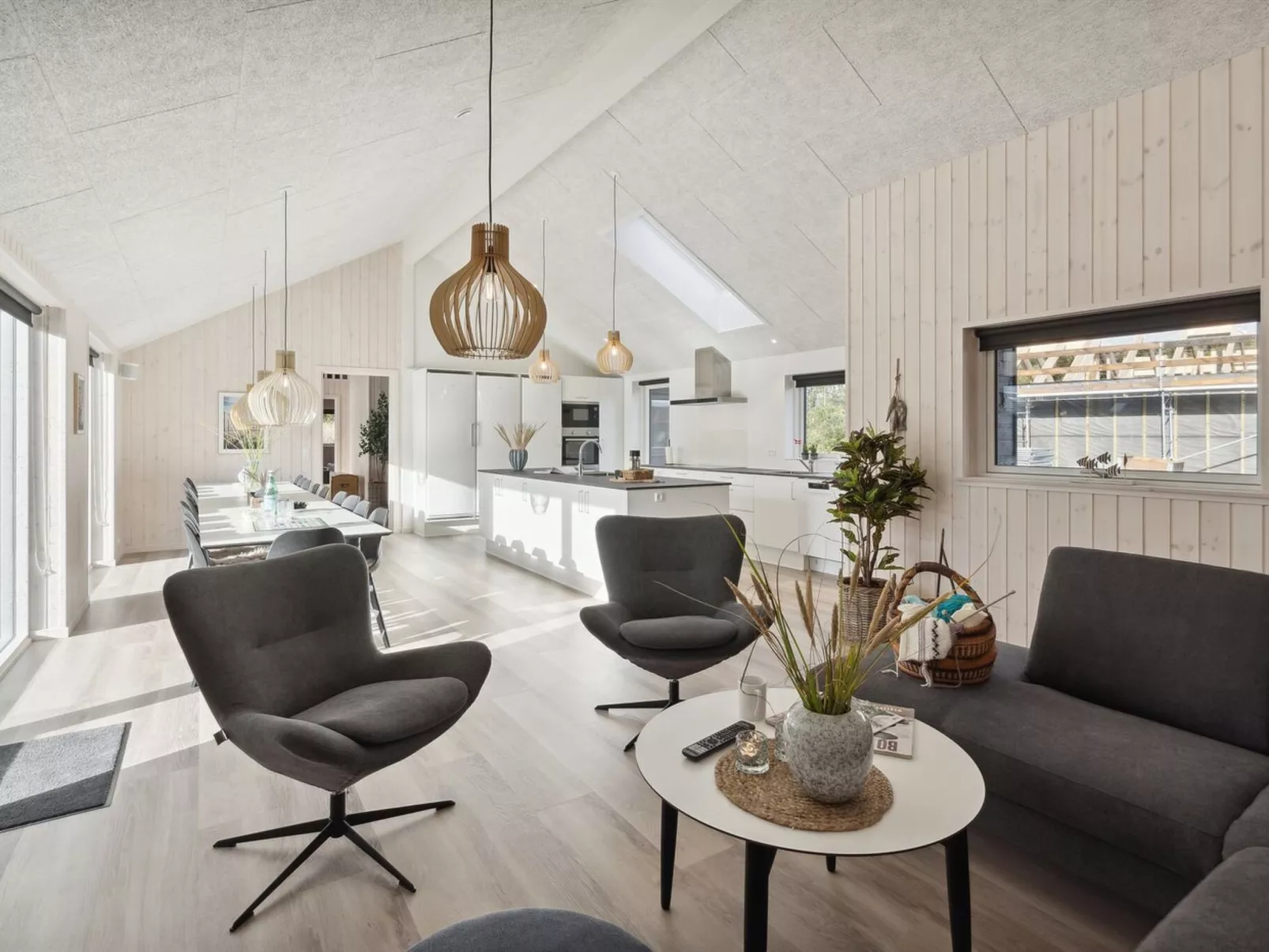 "Sitka" - 3.5km from the sea-Binnen