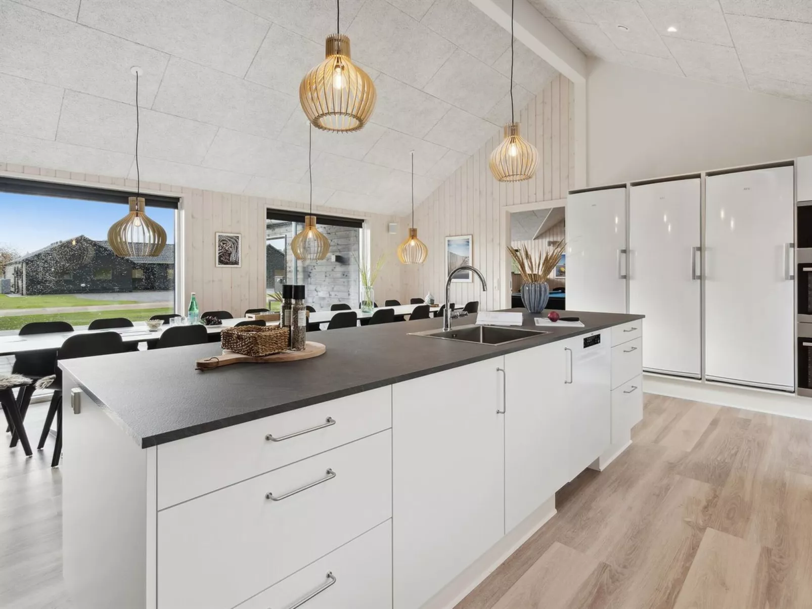 "Sitka" - 3.5km from the sea-Binnen
