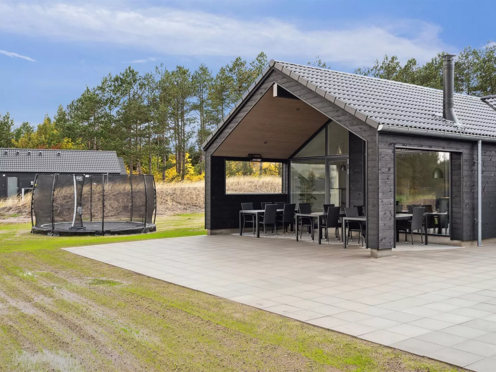 "Sitka" - 3.5km from the sea-Buiten