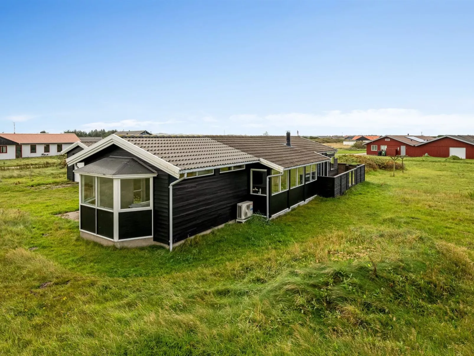 "Viveka" - 500m from the sea-Buiten