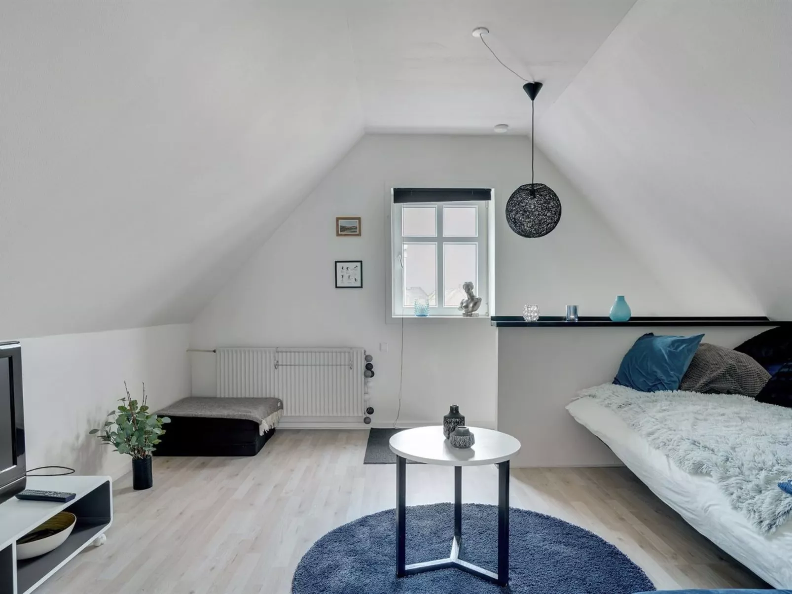 "Neno" - 2.2km from the sea-Binnen