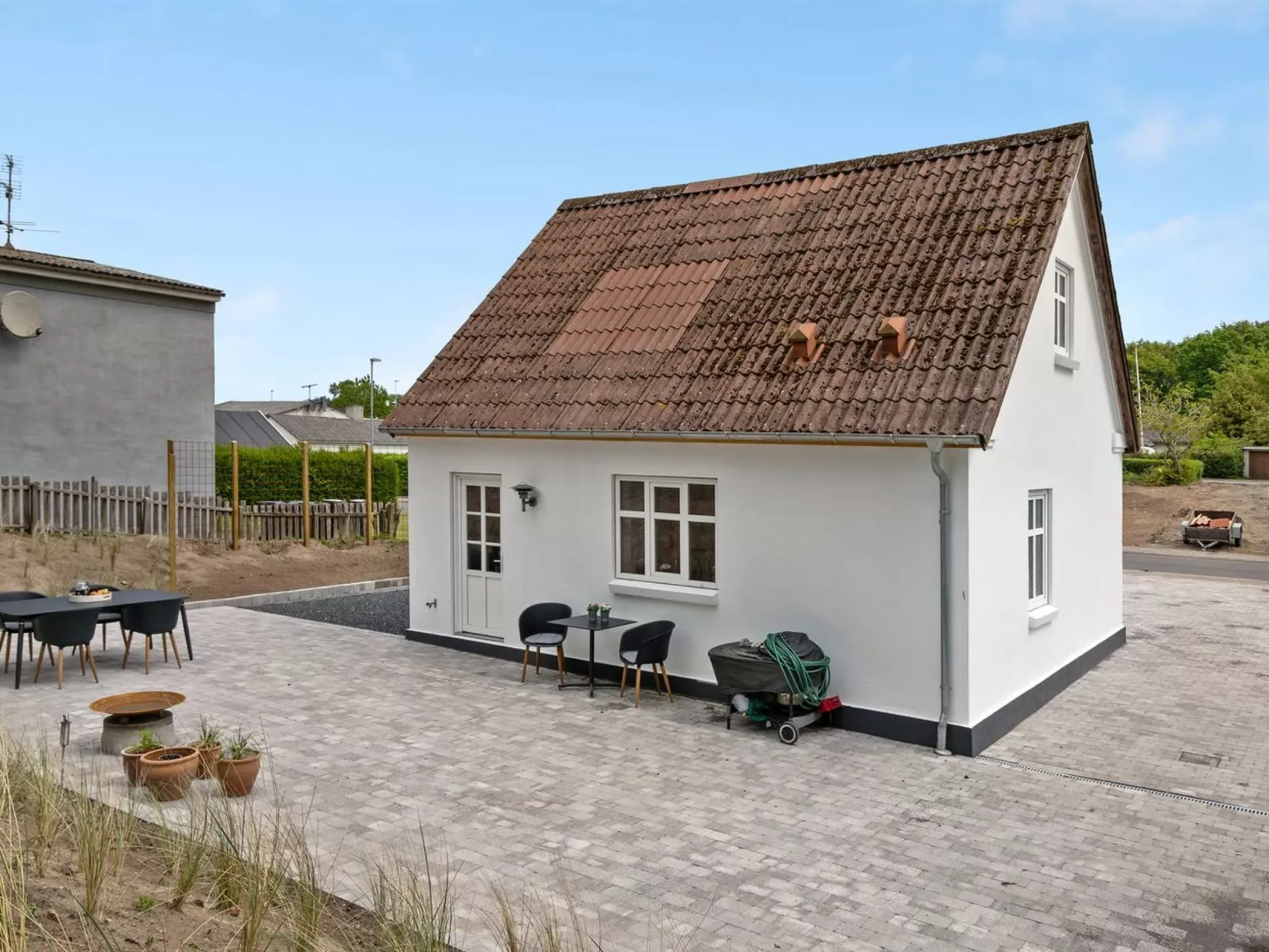 "Neno" - 2.2km from the sea-Buiten