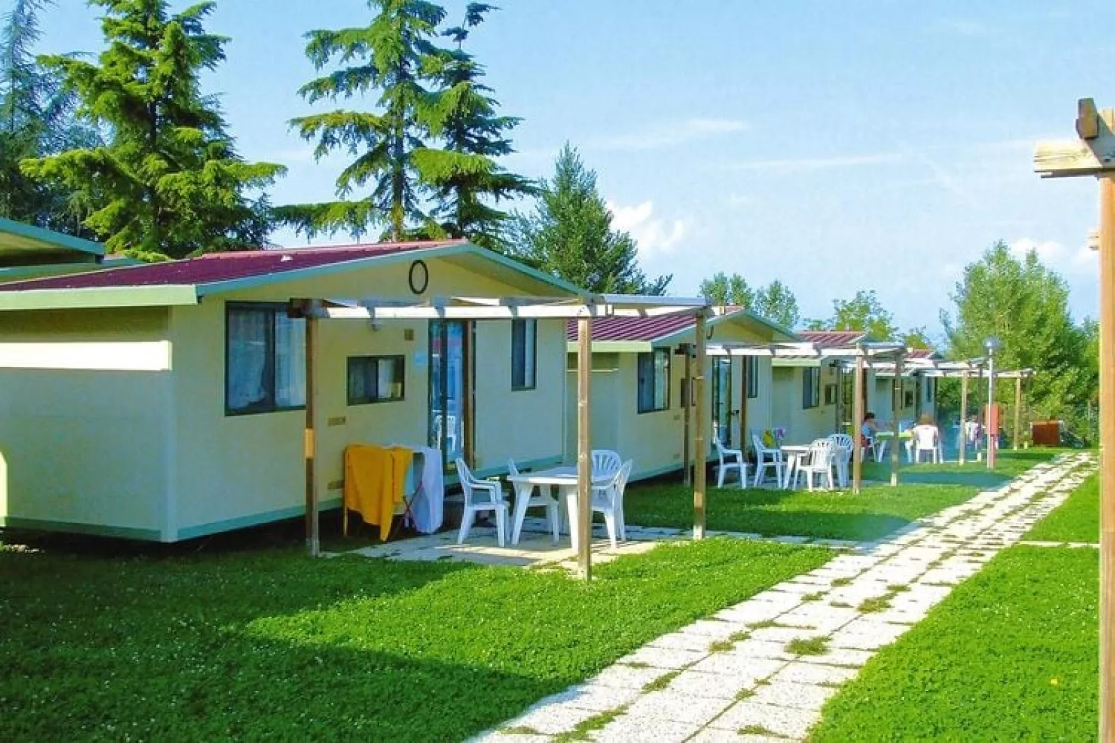 Caravanpark San Benedetto Camping Relais Peschiera / MH 4/5 / Chalet-Tuinen zomer