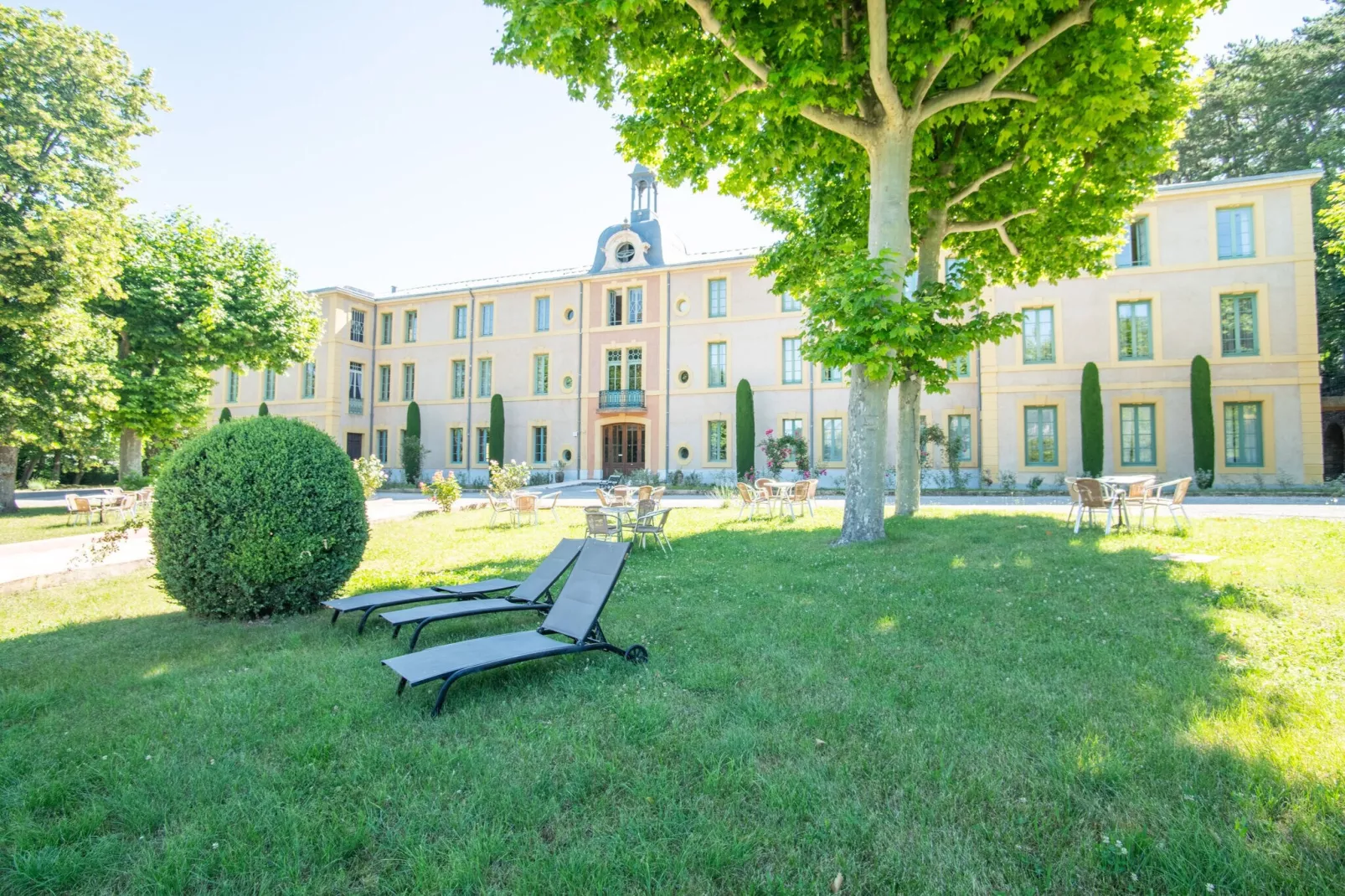 Au château près du Ventoux I-Tuinen zomer