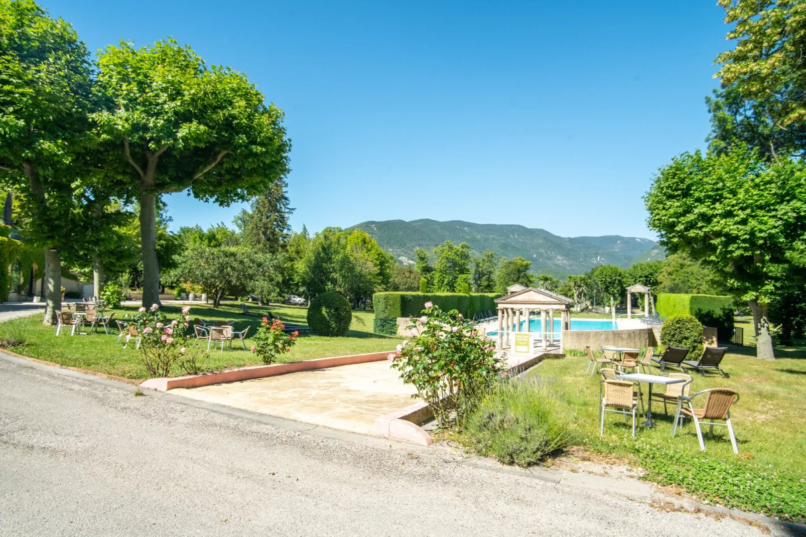 Au château près du Ventoux I-Tuinen zomer