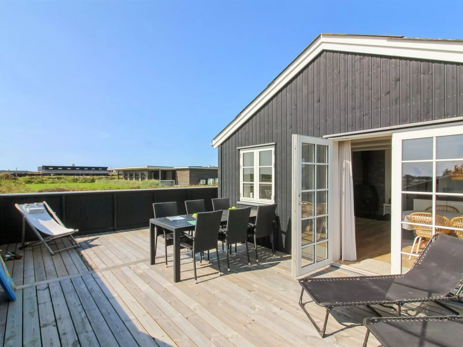 "Sanni" - 225m from the sea-Buiten