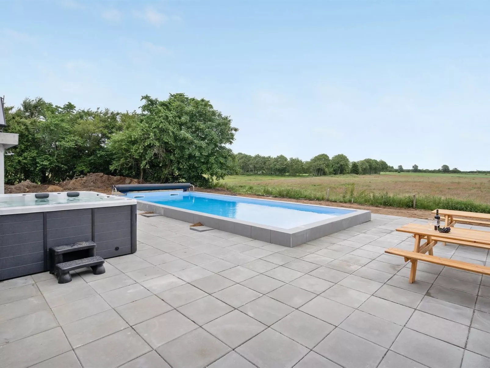 "Melin" - 7km from the sea-Buiten
