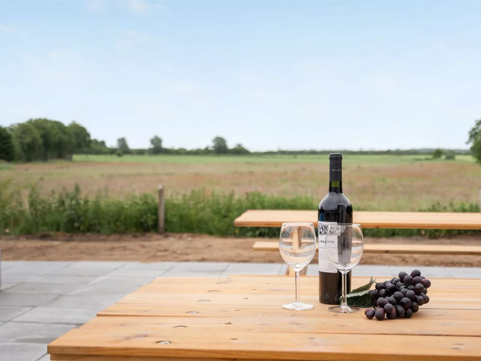 "Melin" - 7km from the sea-Buiten