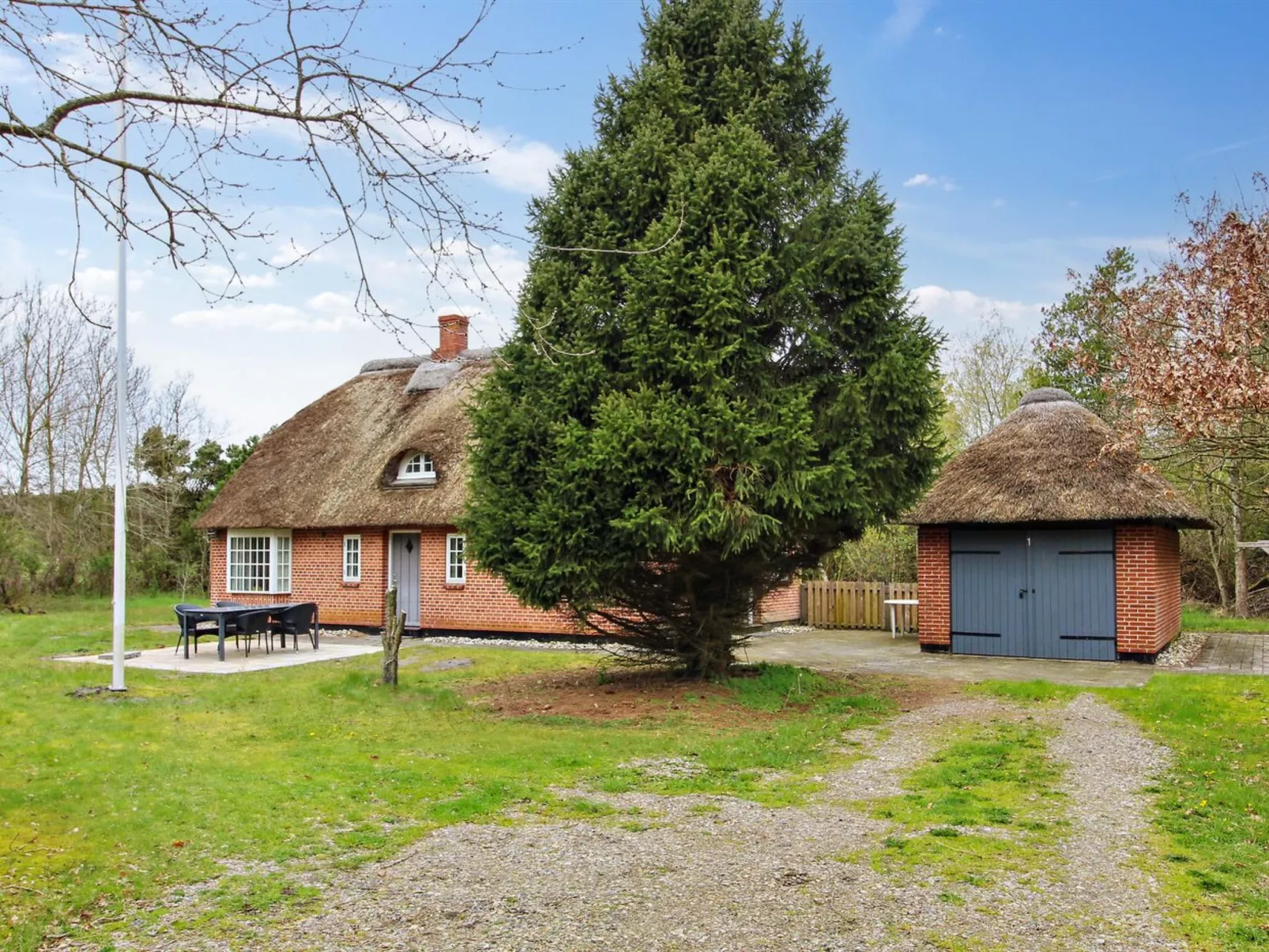 "Thoren" - 2km from the sea-Buiten