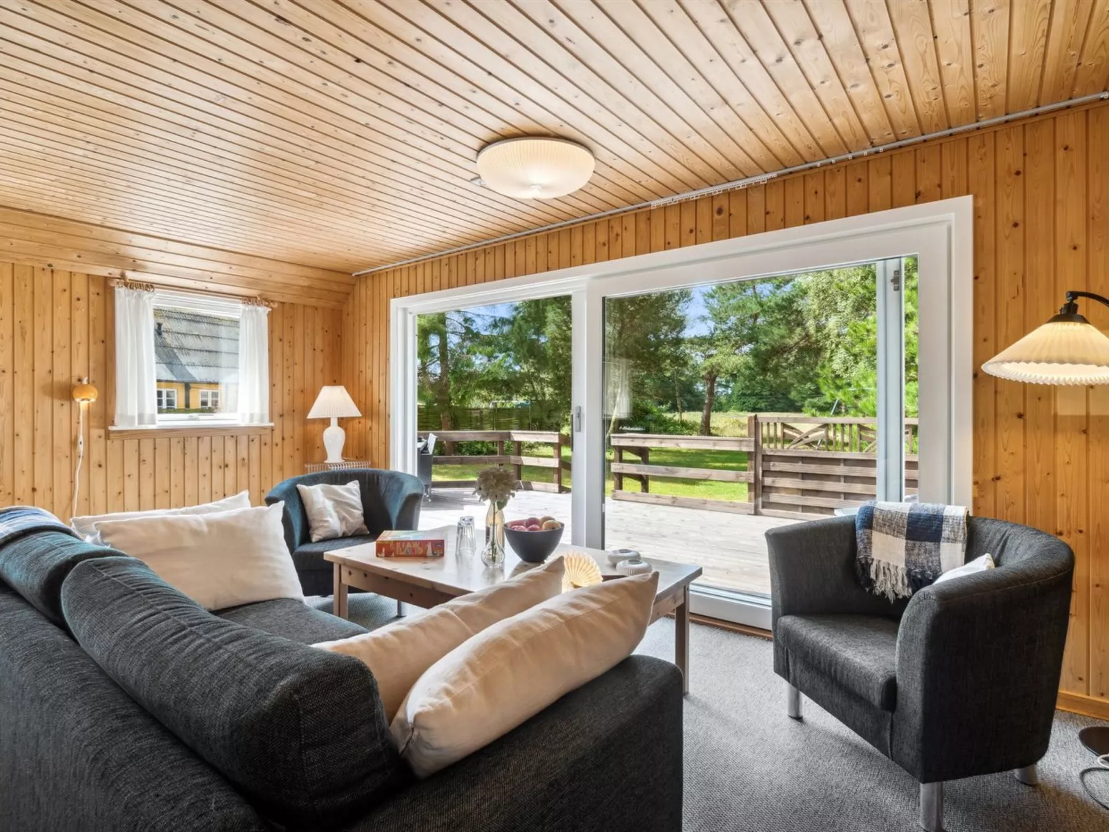 "Hillmari" - 650m from the sea-Buiten