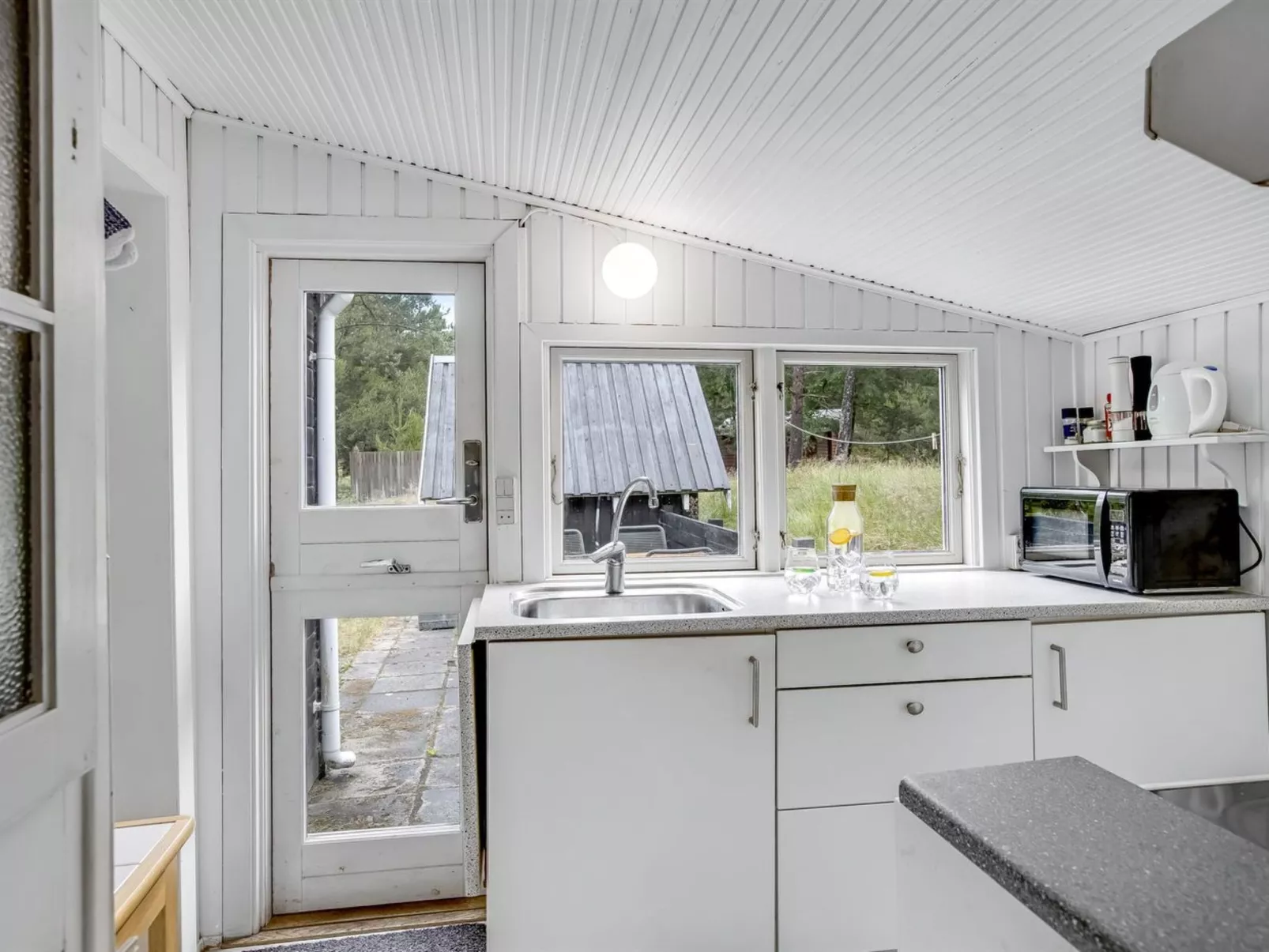 "Gaelle" - 800m from the sea-Binnen