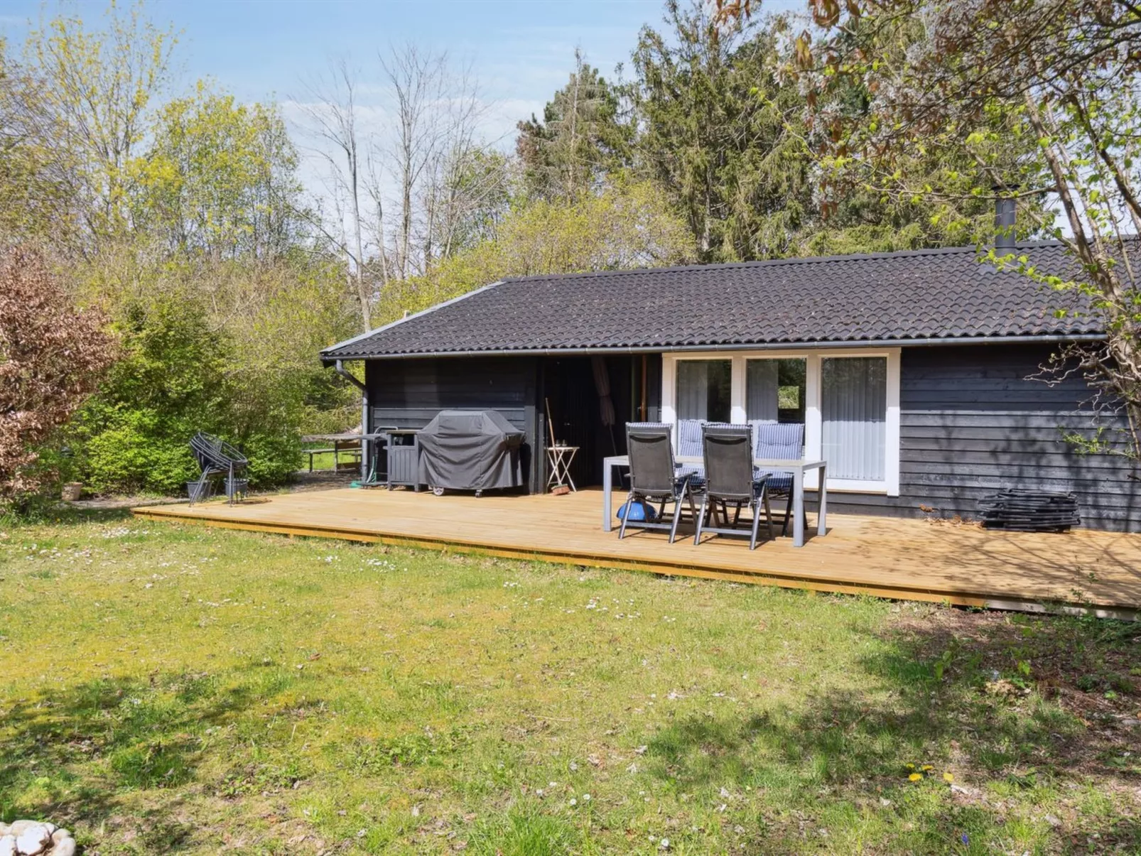 "Duran" - 4.1km from the sea-Buiten