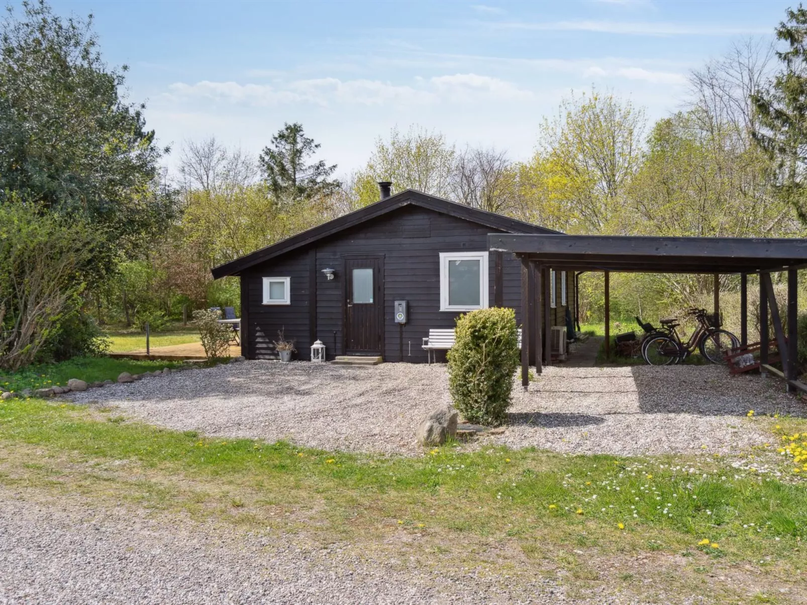 "Duran" - 4.1km from the sea-Buiten
