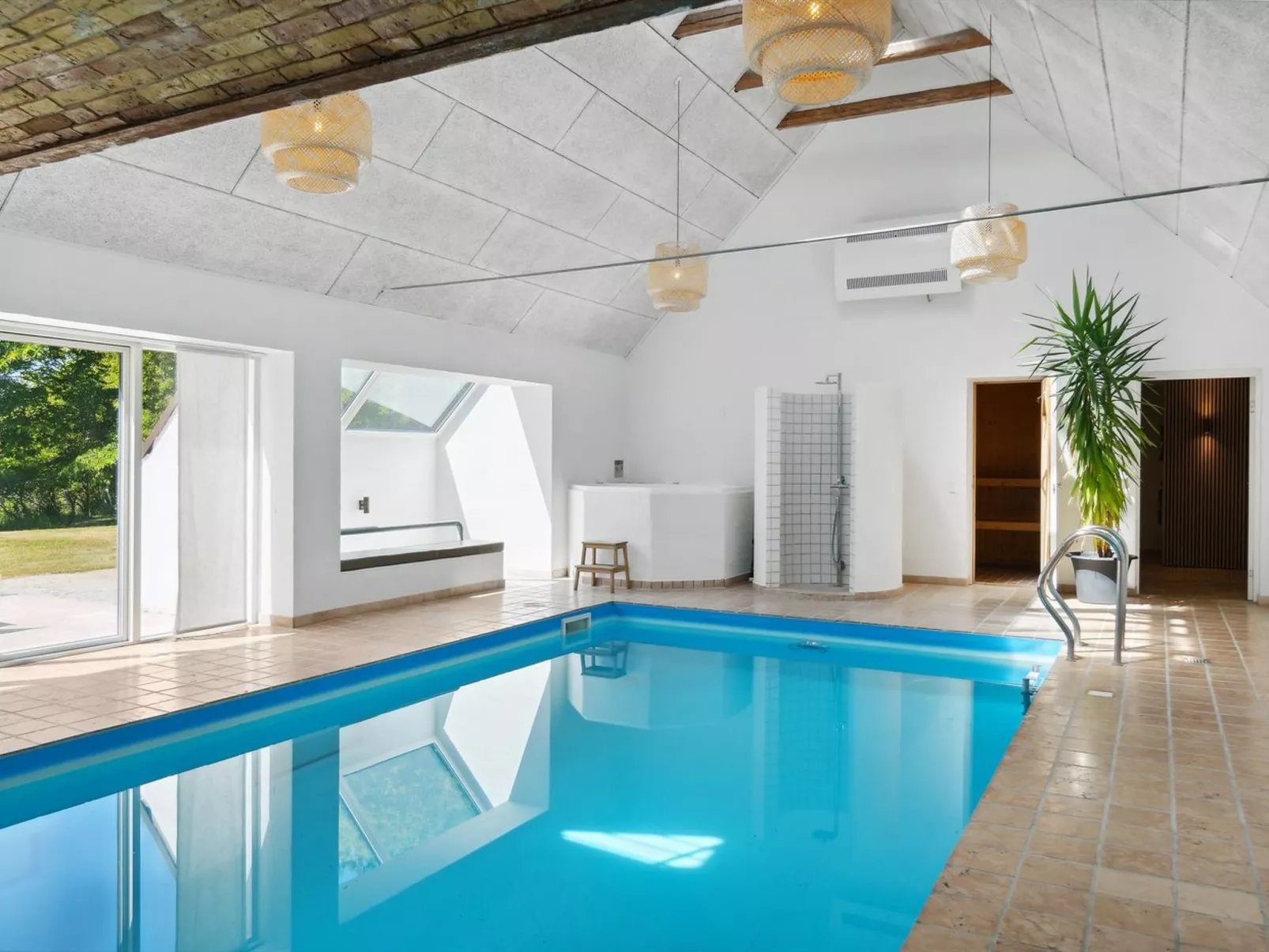 "Thilo" - 2.3km from the sea-Binnen