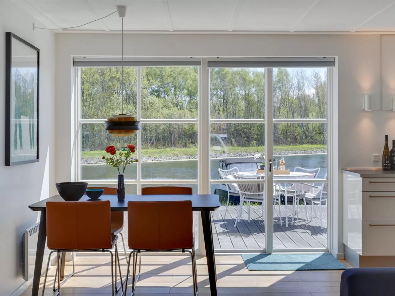 "Linn" - 5m from the sea-Binnen