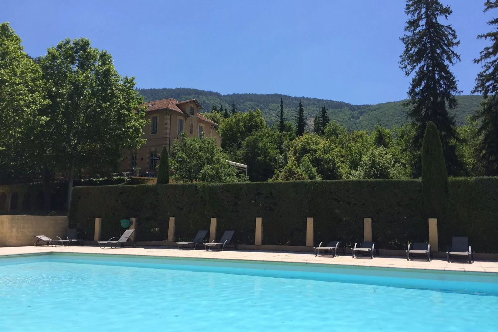 Au château près du Ventoux V-Zwembad