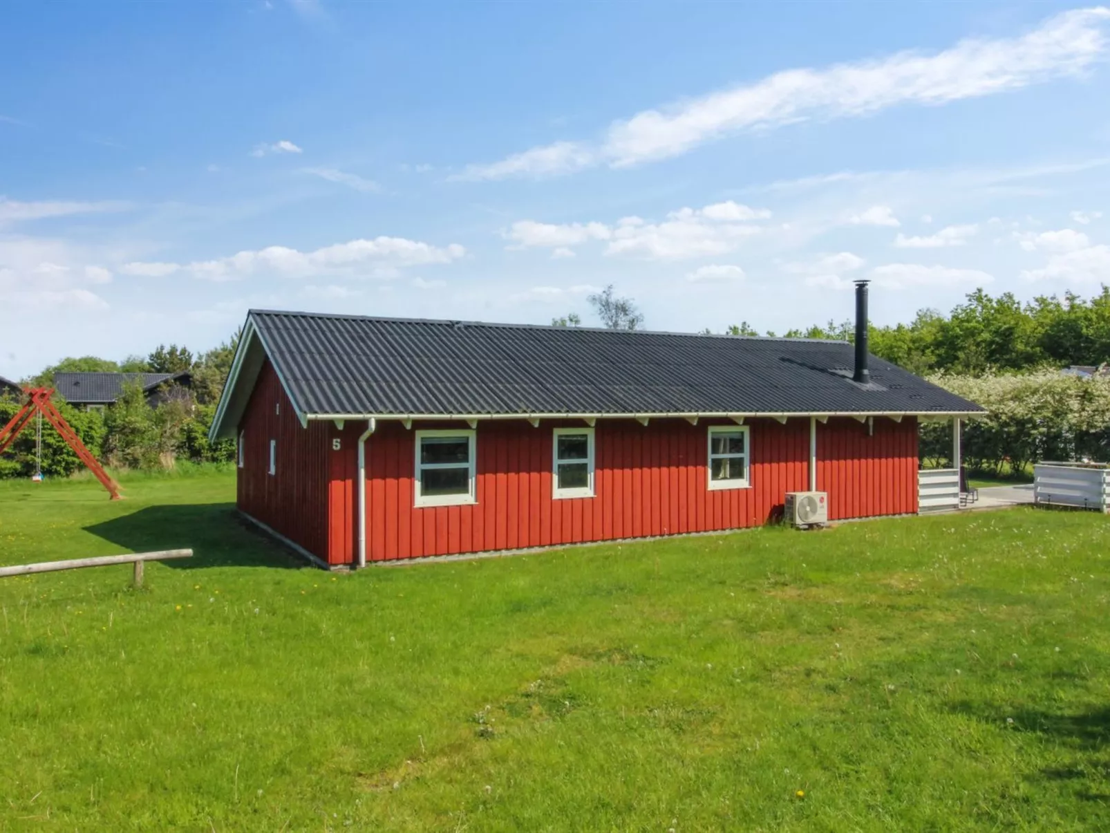 "Menka" - 1.3km from the sea-Buiten