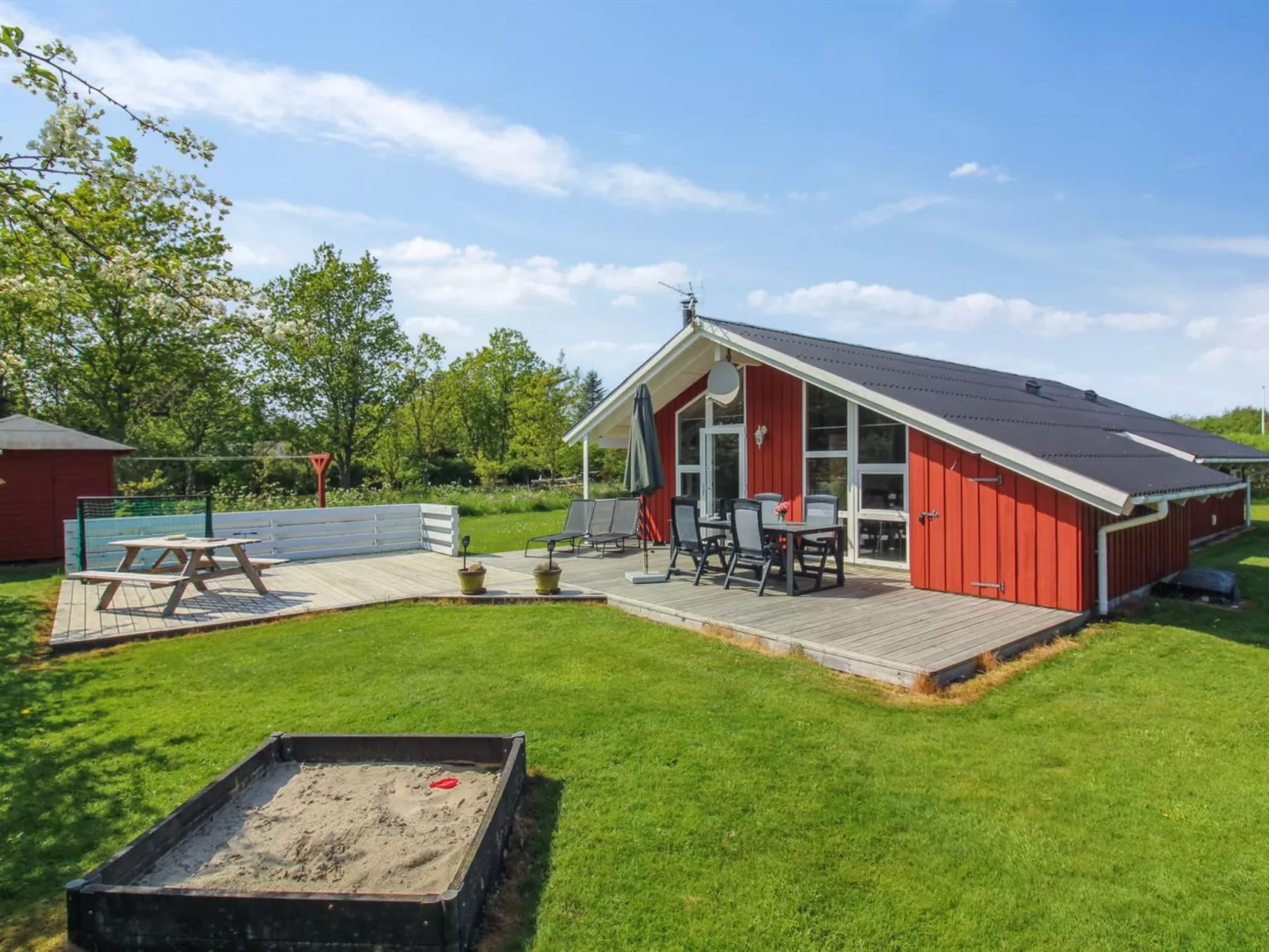 "Menka" - 1.3km from the sea-Buiten
